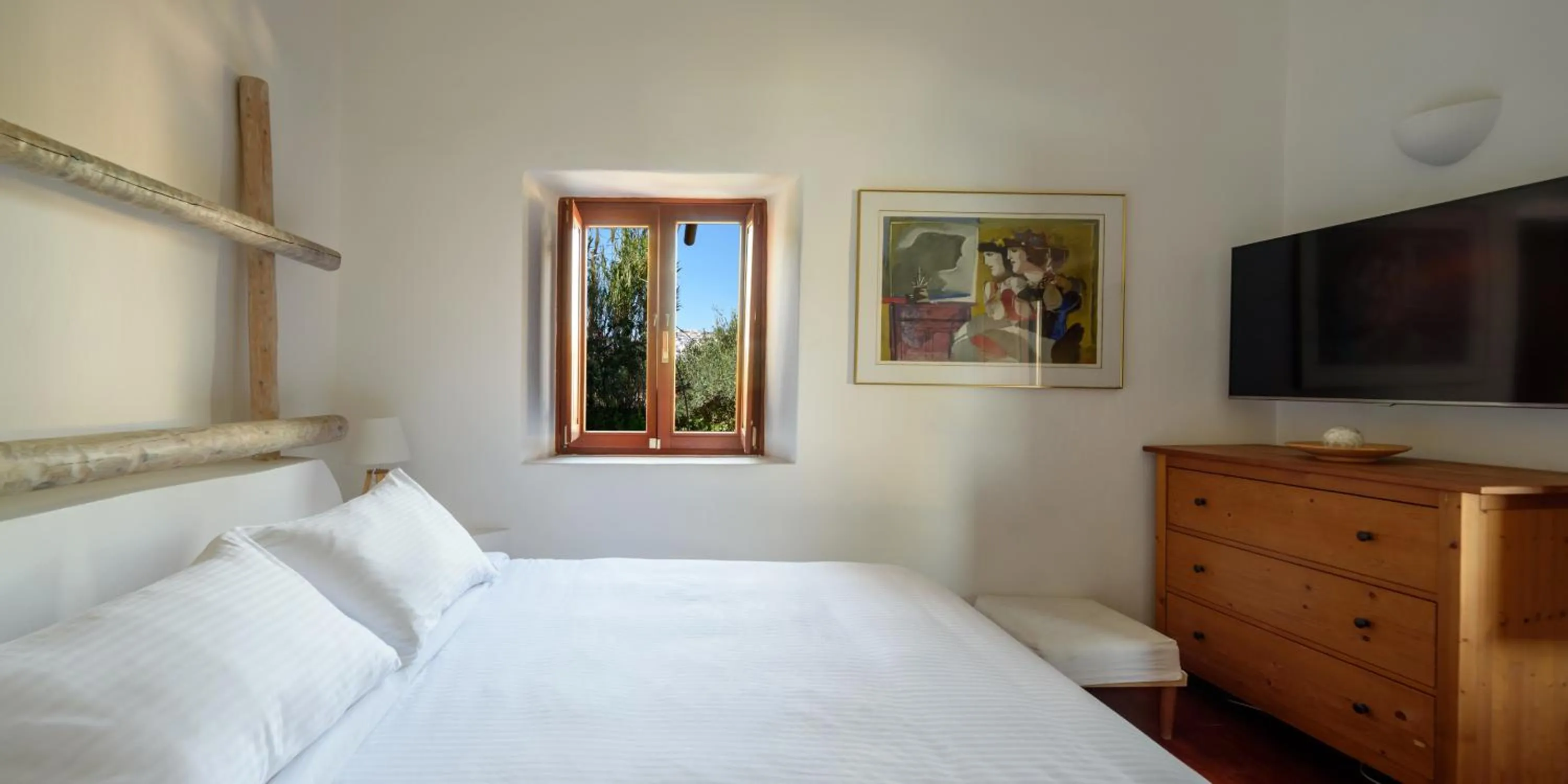 Bed in Aquaria Villa