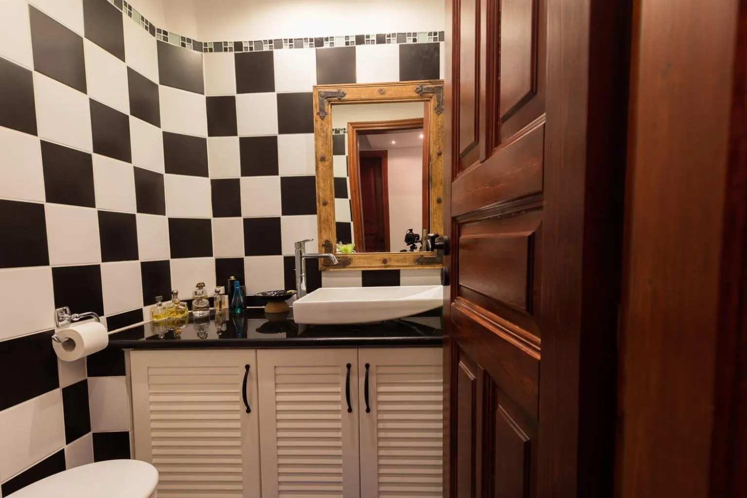 Bathroom in Aquaria Villa