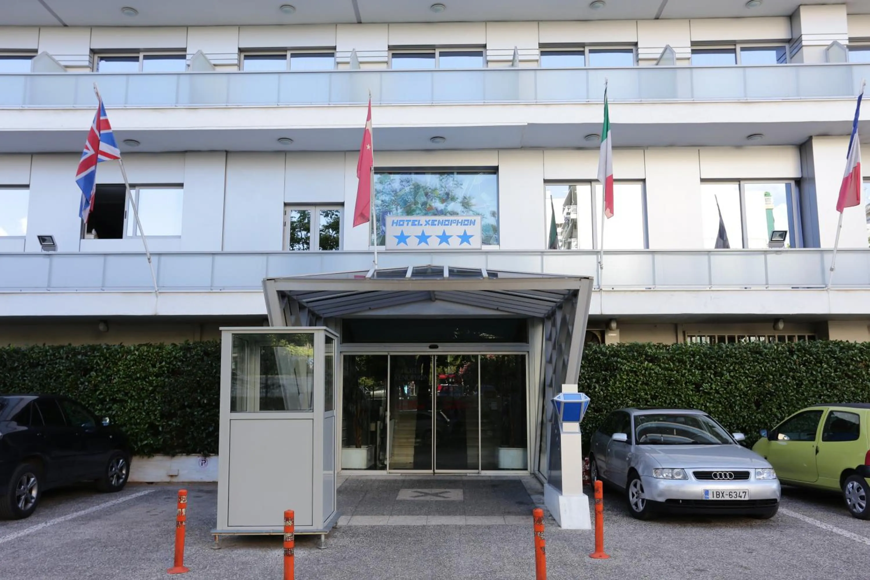 Facade/entrance in Xenophon Hotel