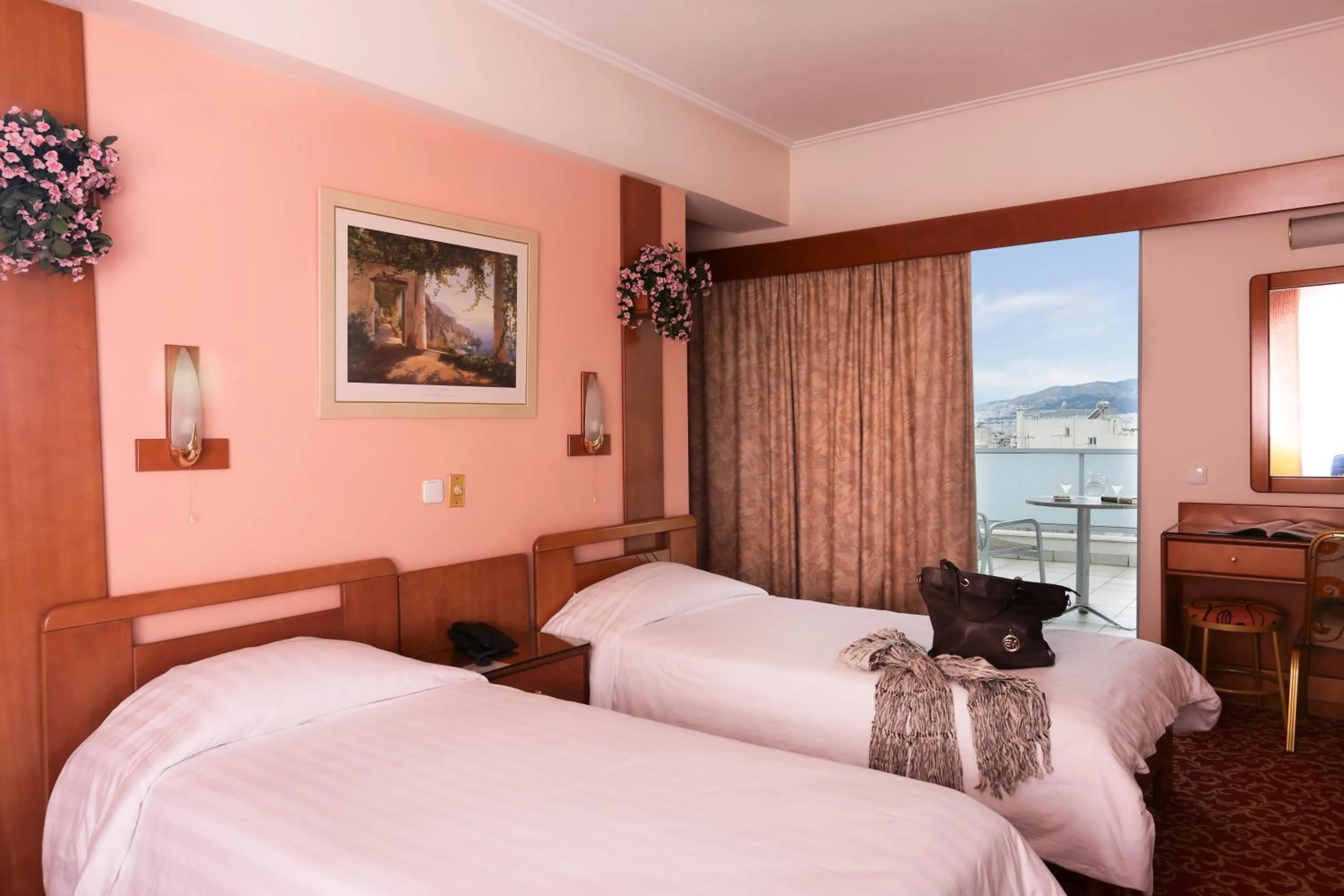 Bedroom, Bed in Xenophon Hotel