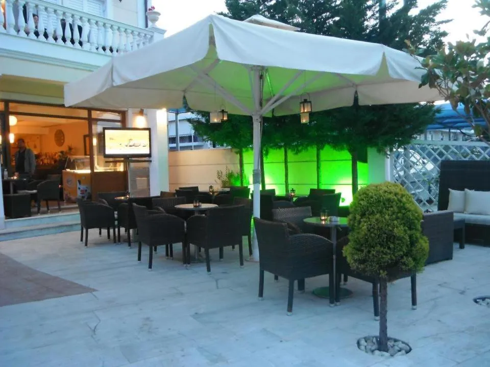 Patio in Arcadia Suites & Spa