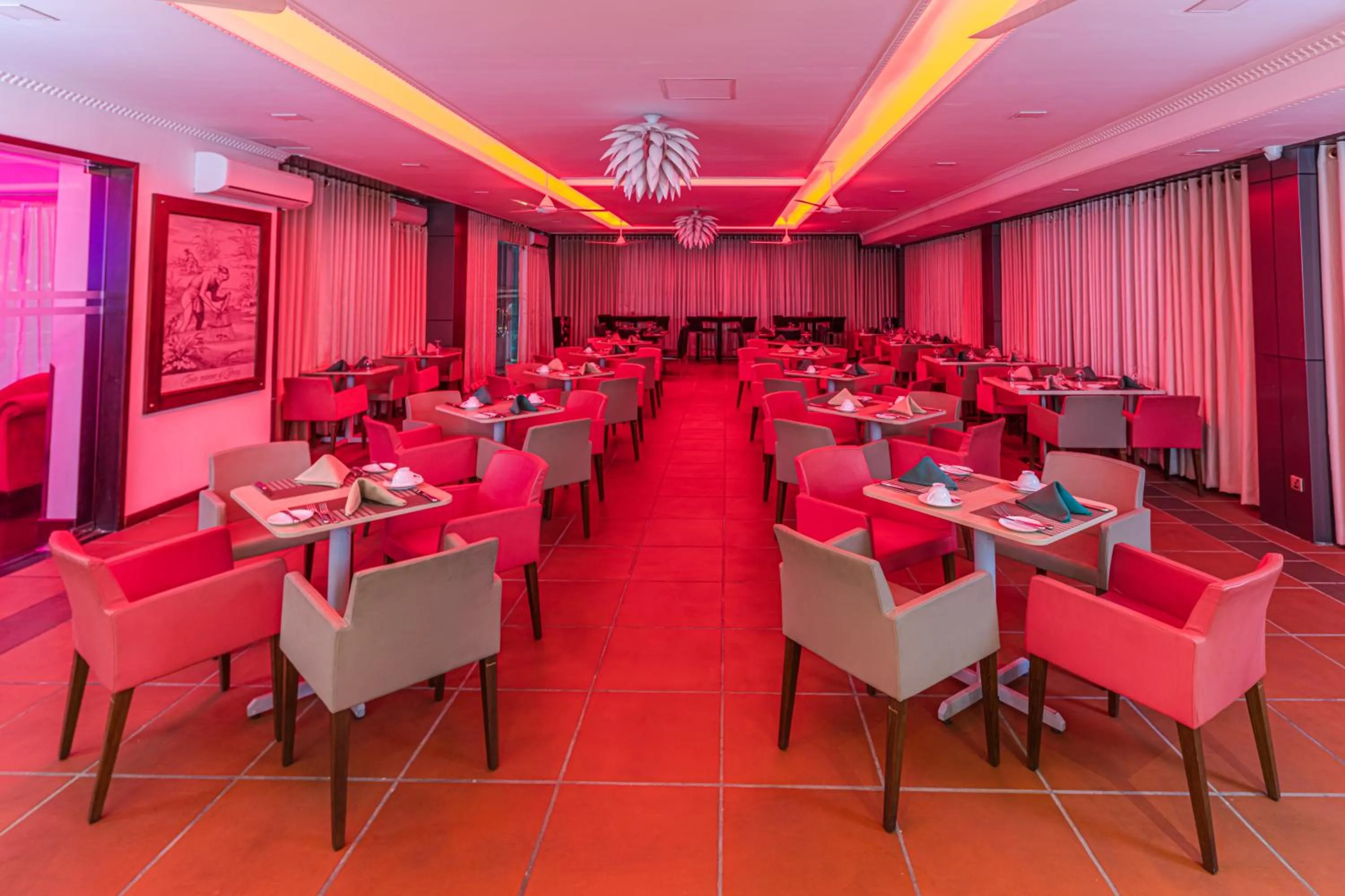 Restaurant/places to eat in Earl's Red Colombo