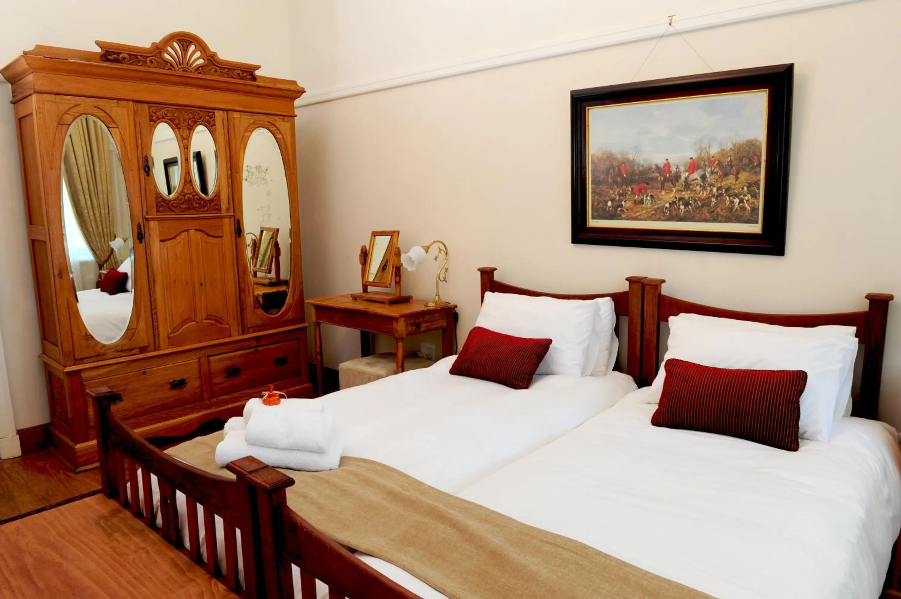 Bedroom, Bed in Excelsior Manor Guesthouse