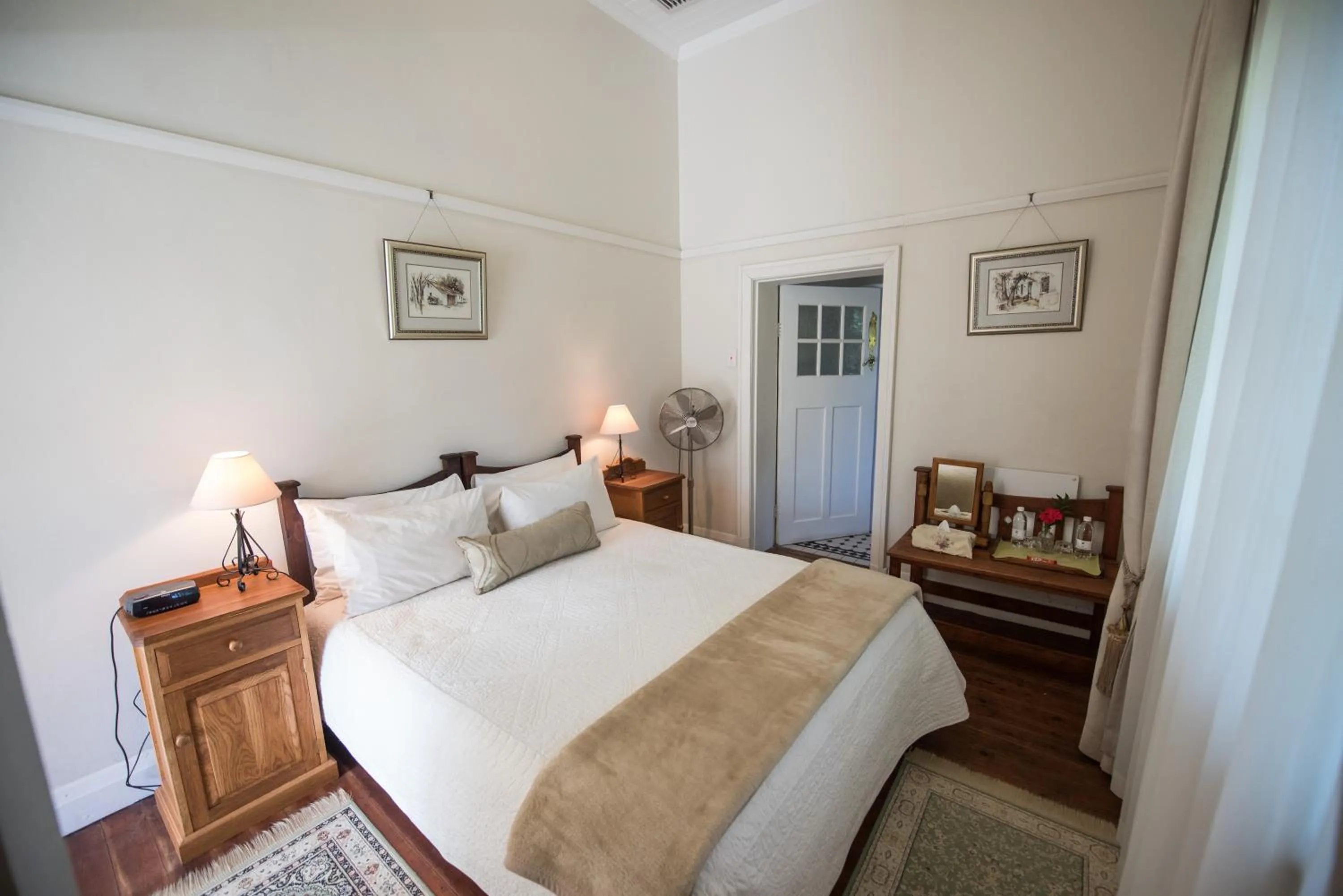 Photo of the whole room, Bed in Excelsior Manor Guesthouse