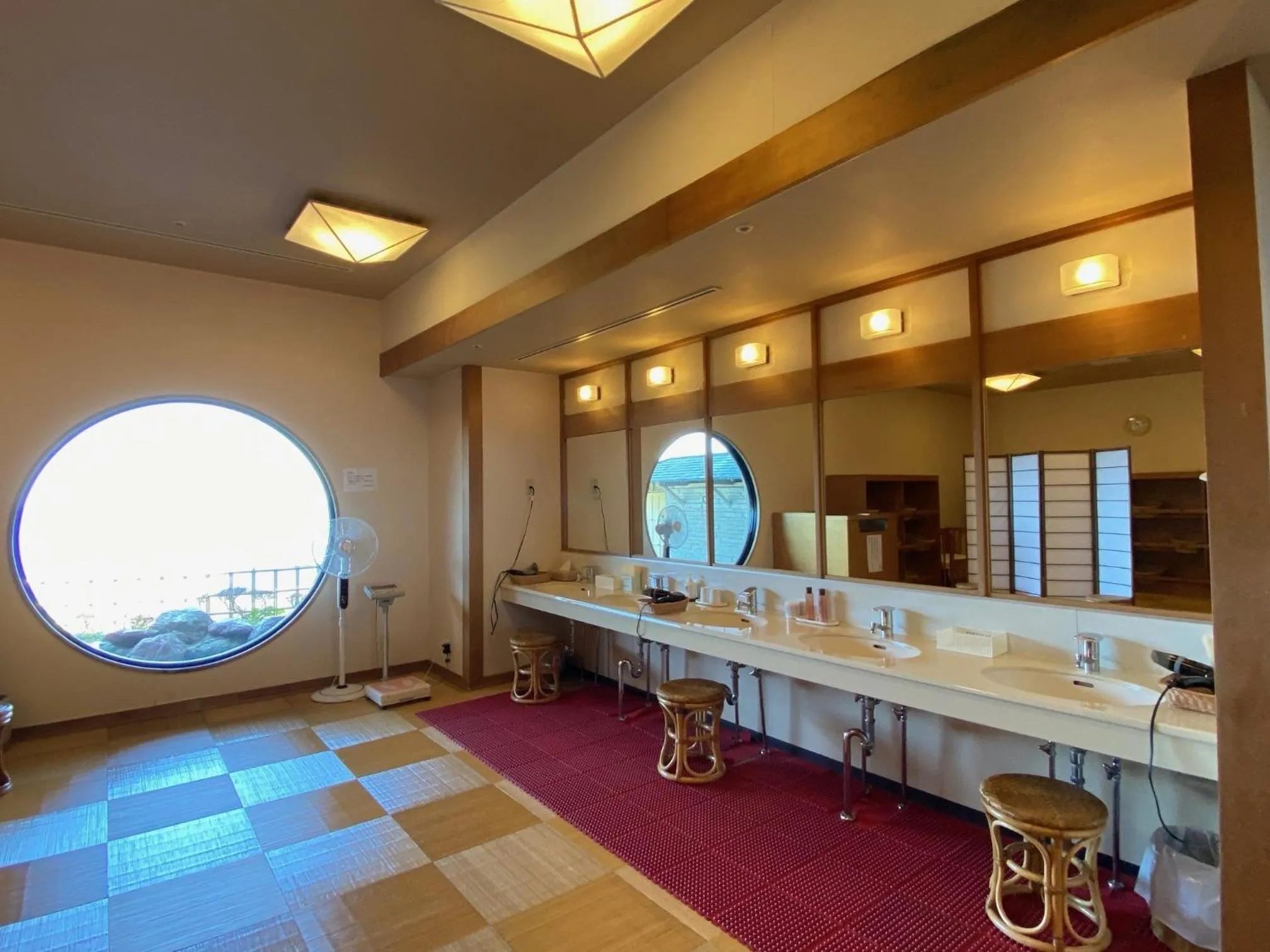 Public Bath in Hotel Oosado