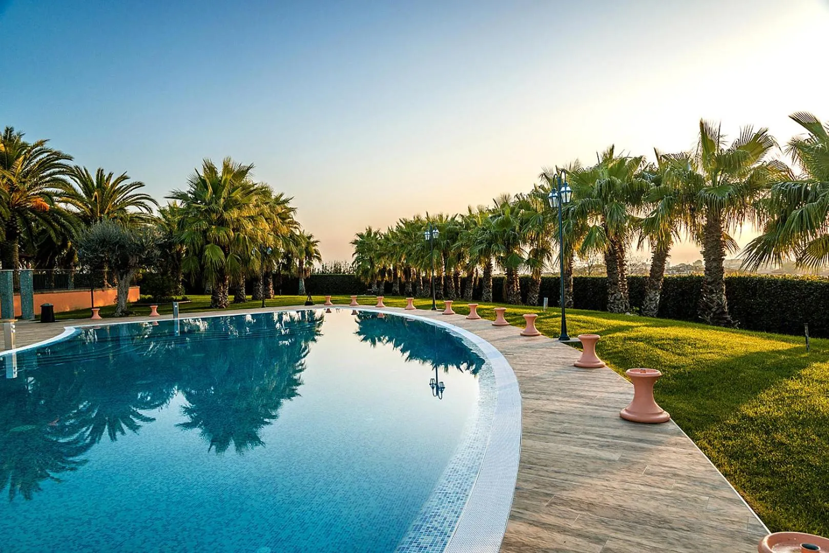 Swimming pool in Villa Luigi Hotel & Restaurant Nuova gestione