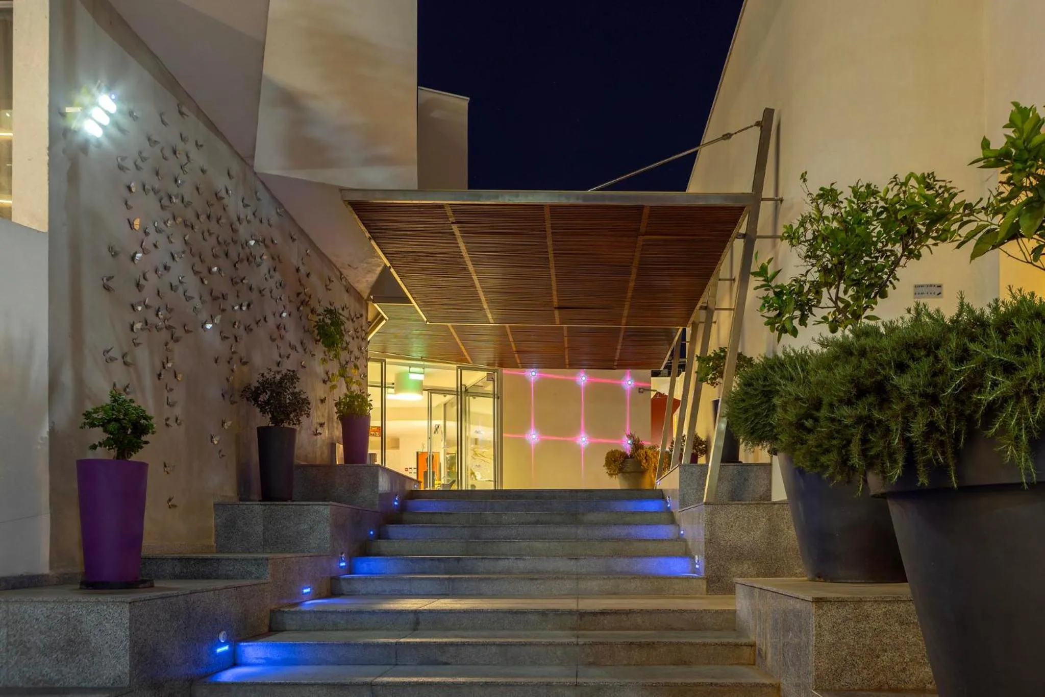 Facade/entrance in Park Beach Hotel