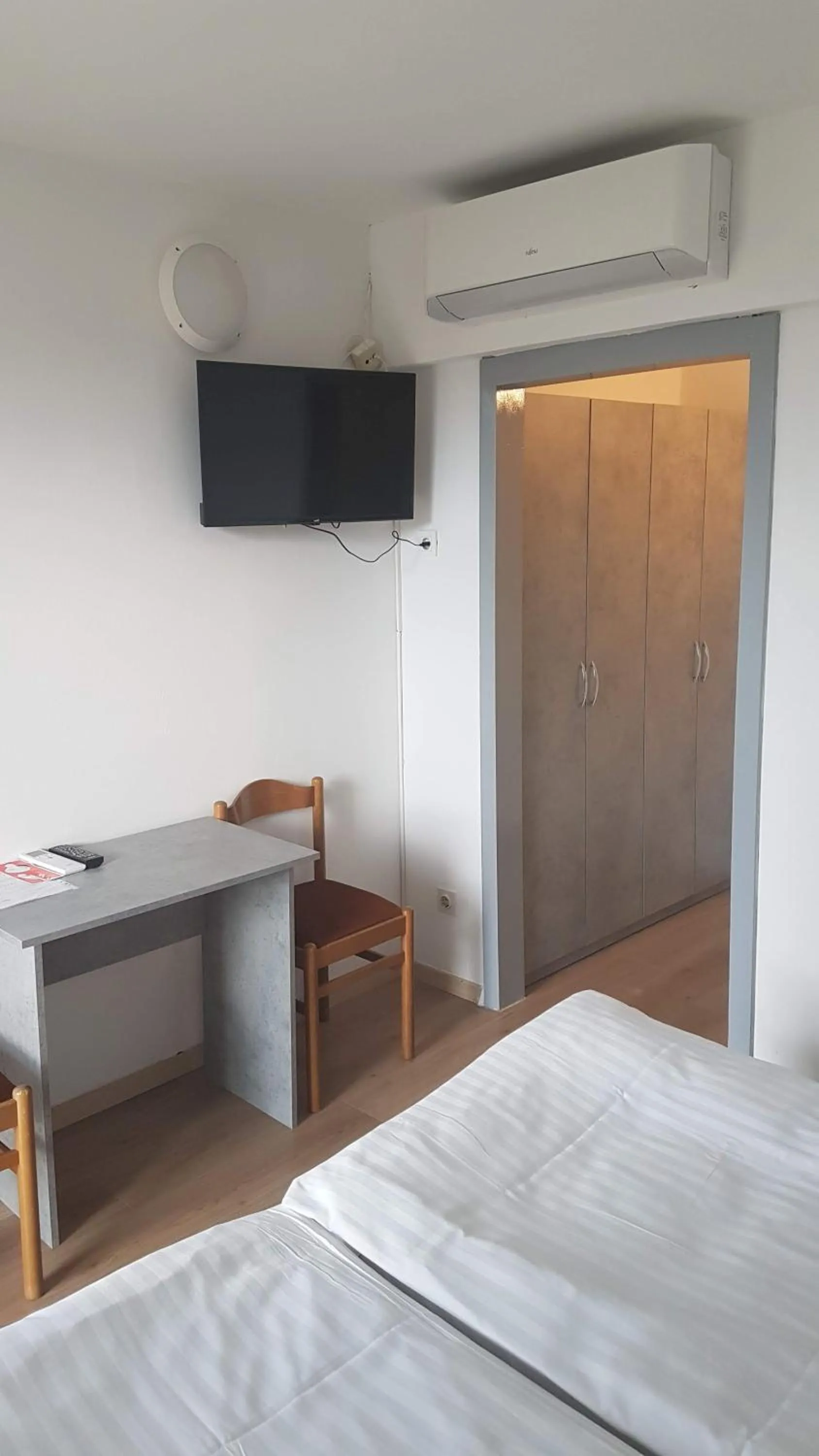 Bed in Boarding House Lucija