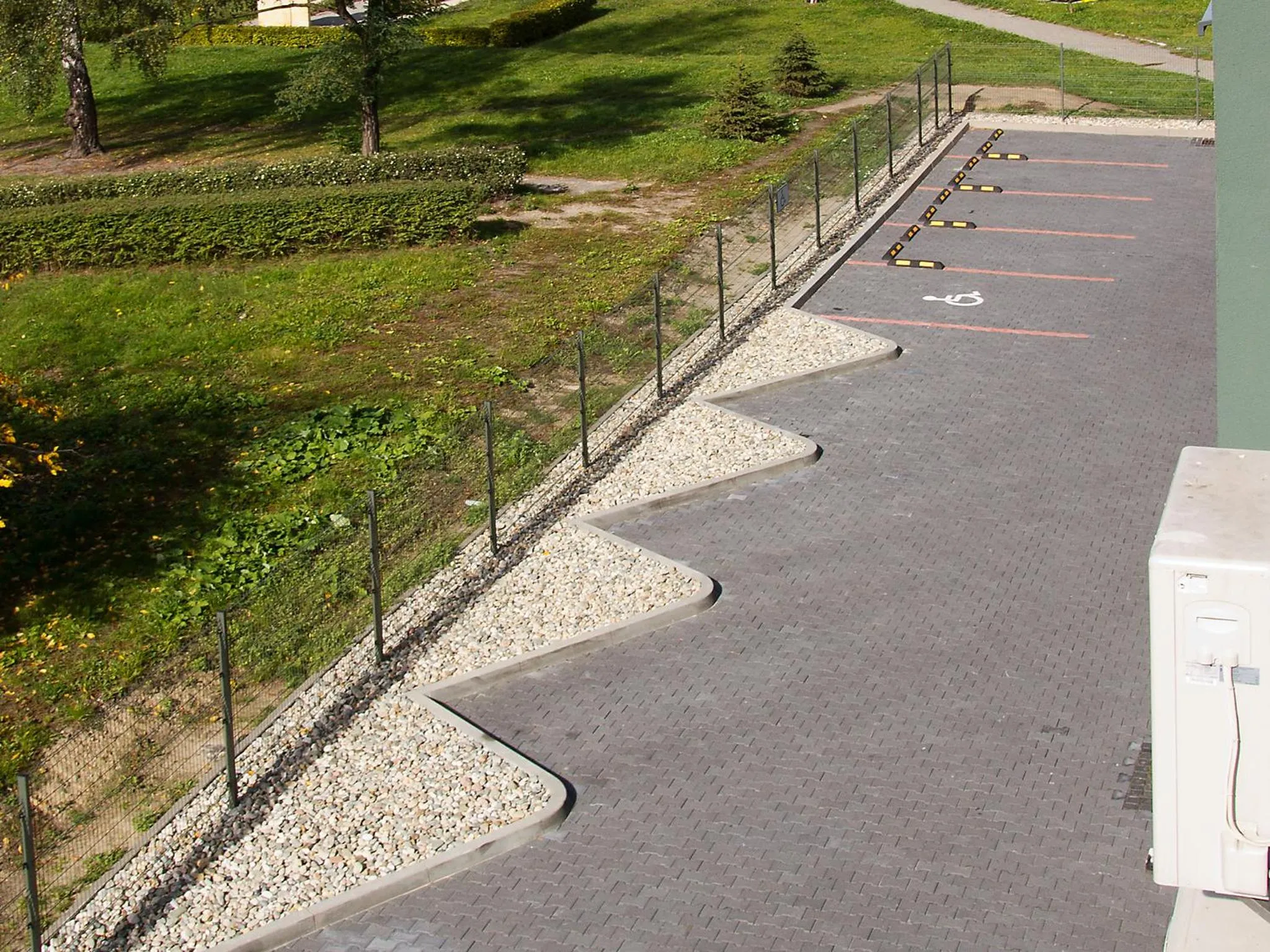 Parking in HOTEL ŁABĘDY i Hostel Łabędy