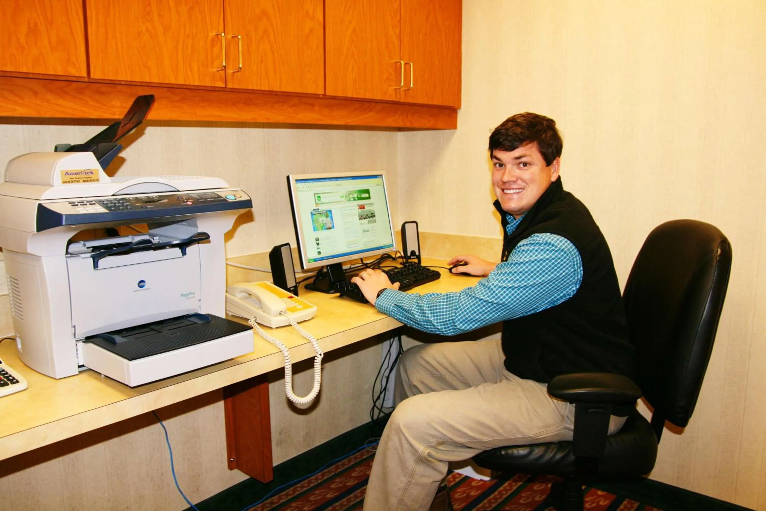 Business facilities in Hampton Inn Guntersville