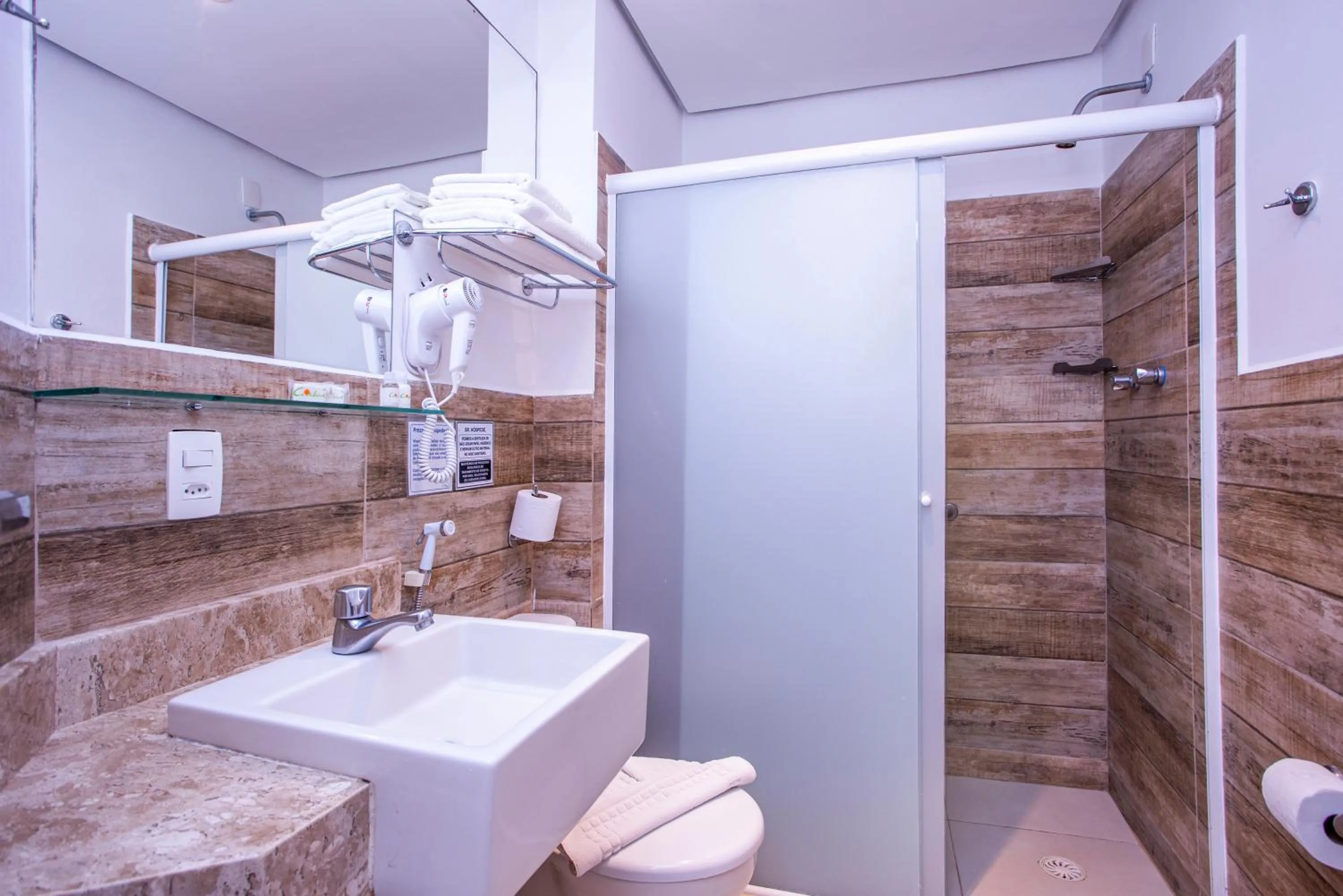 Bathroom in Ciribaí Praia Hotel