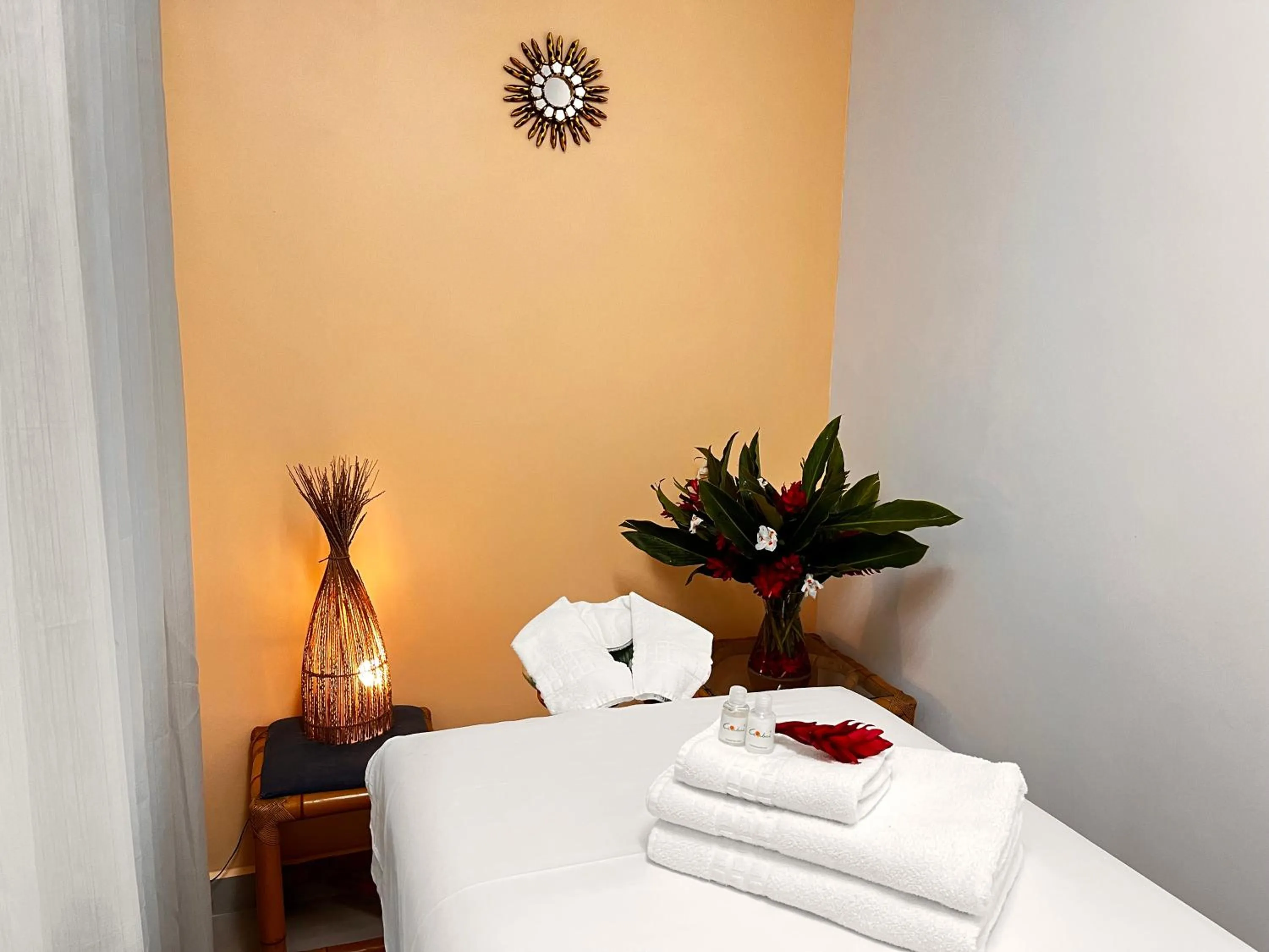 Massage in Ciribaí Praia Hotel