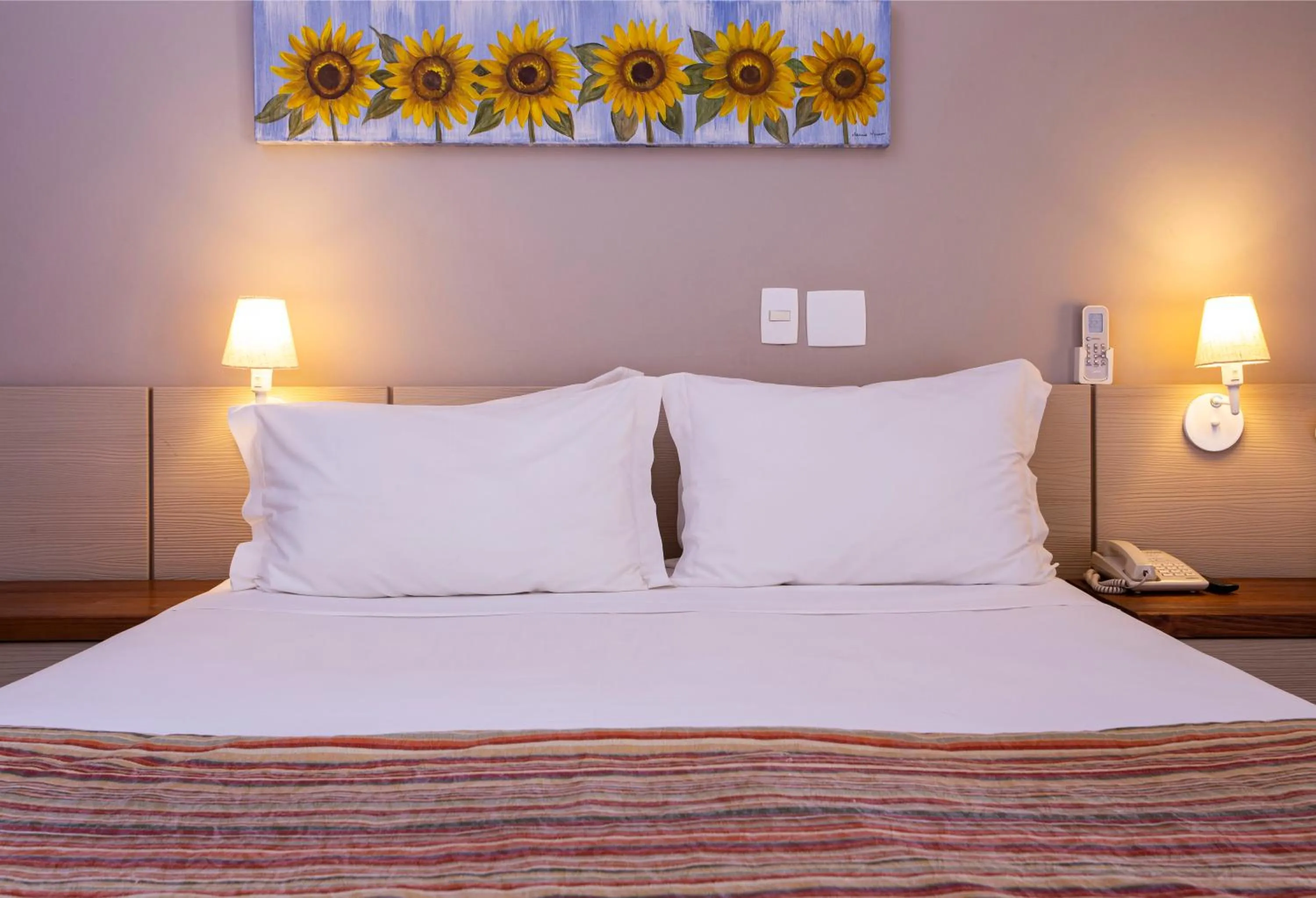 Photo of the whole room, Bed in Ciribaí Praia Hotel