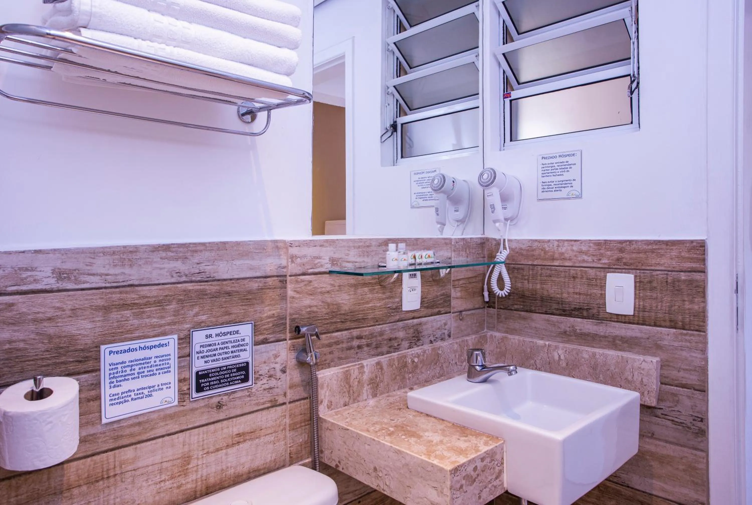 Bathroom in Ciribaí Praia Hotel