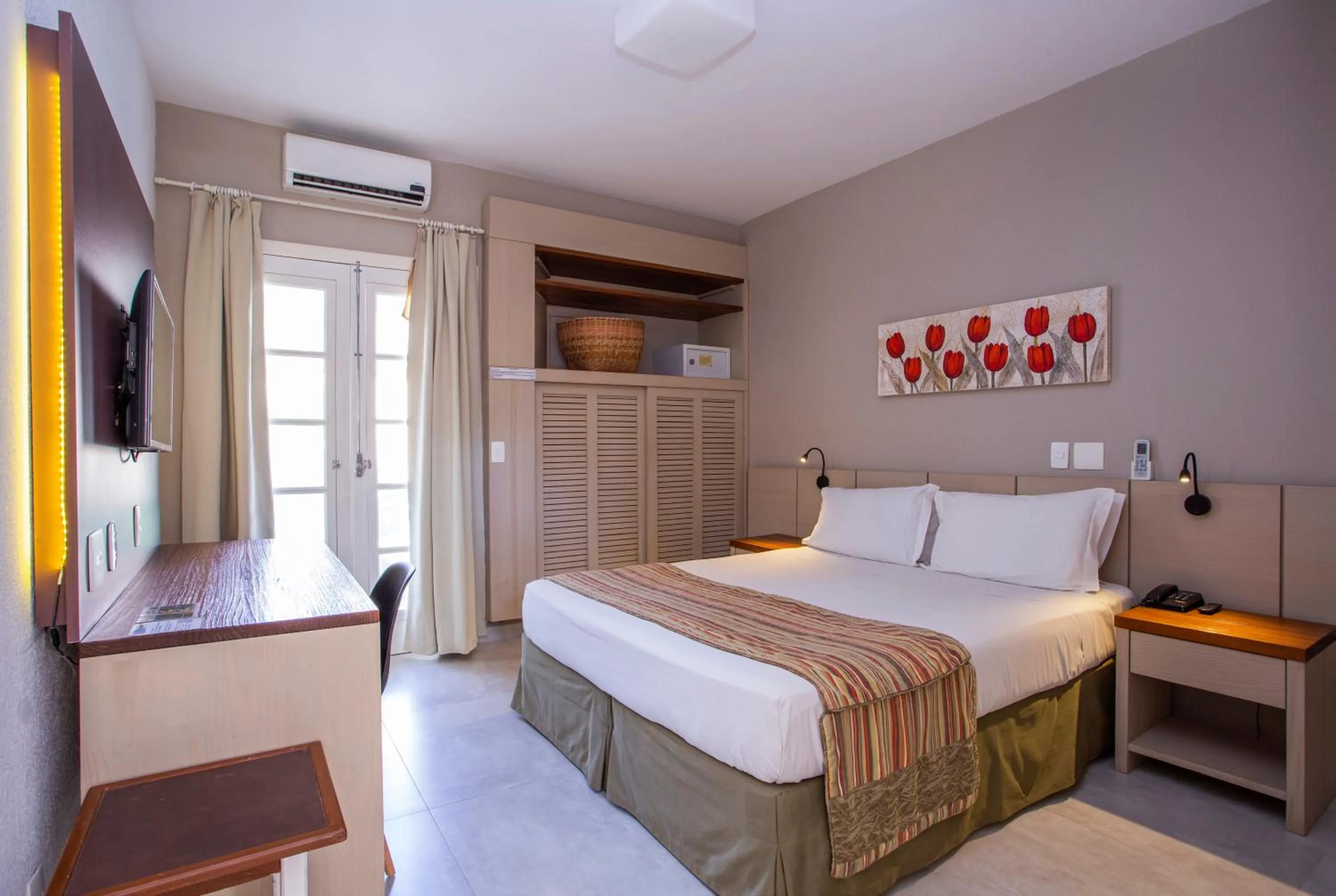 Photo of the whole room, Bed in Ciribaí Praia Hotel