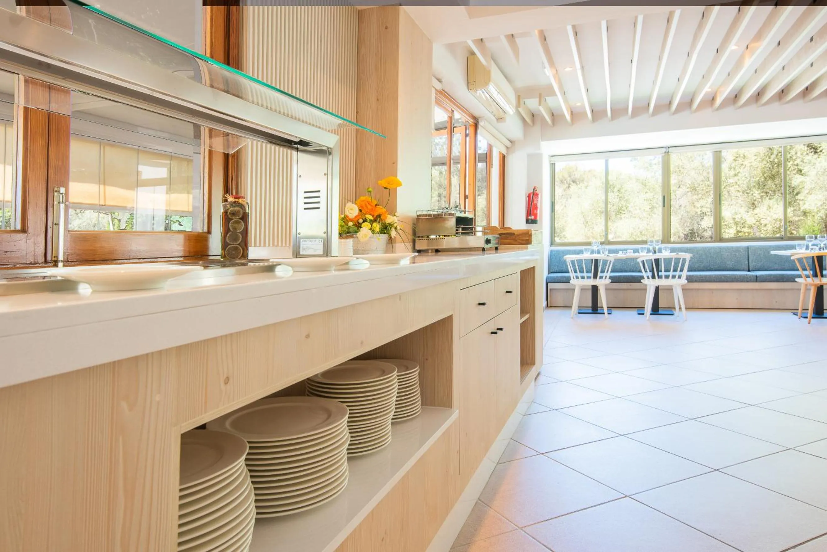 Restaurant/places to eat in Hotel Playa Mondrago