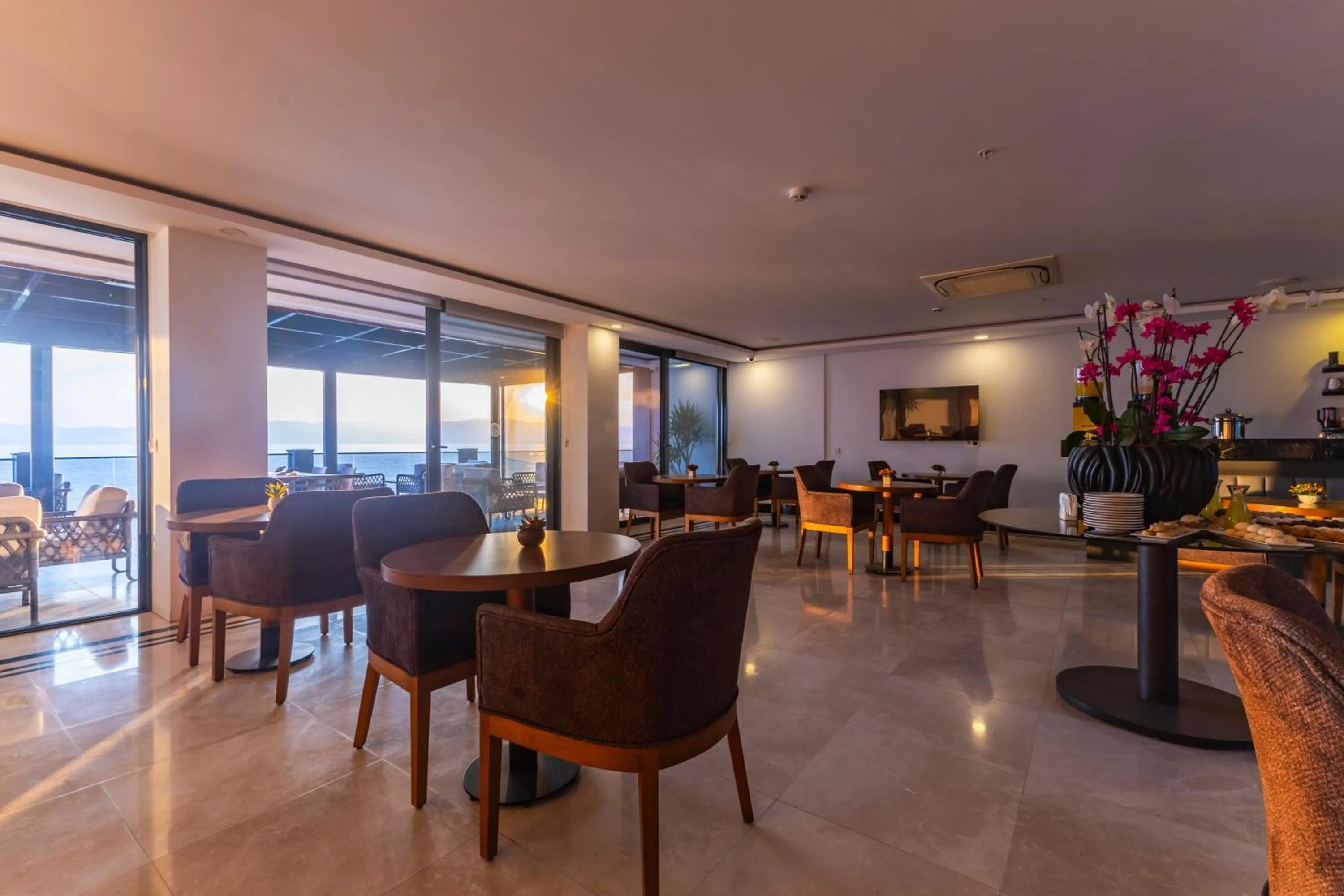 Lobby or reception in The Nowness Luxury Hotel & Spa Adulty Only