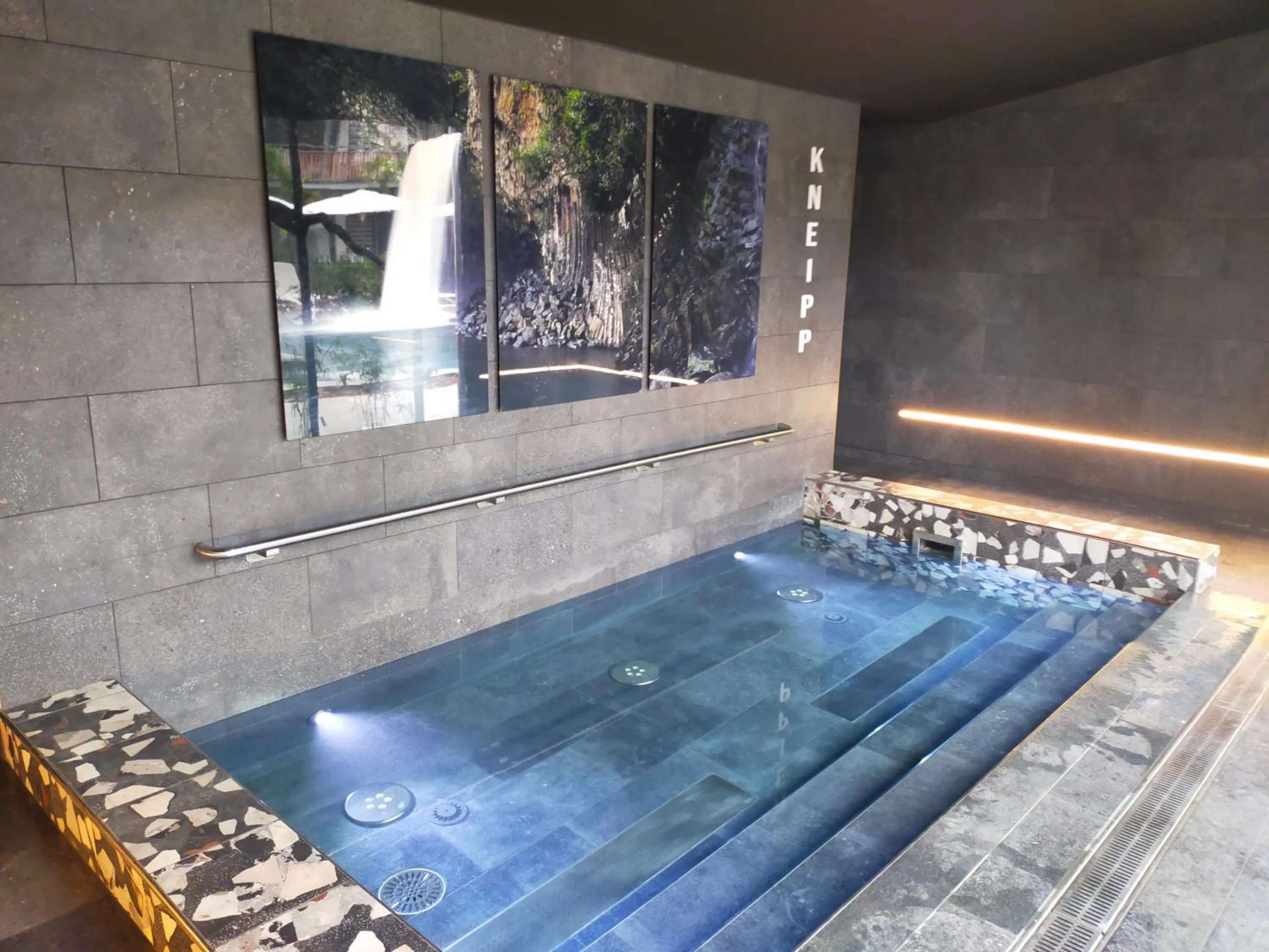 Spa and wellness centre/facilities in Dimitile Hôtel & Spa