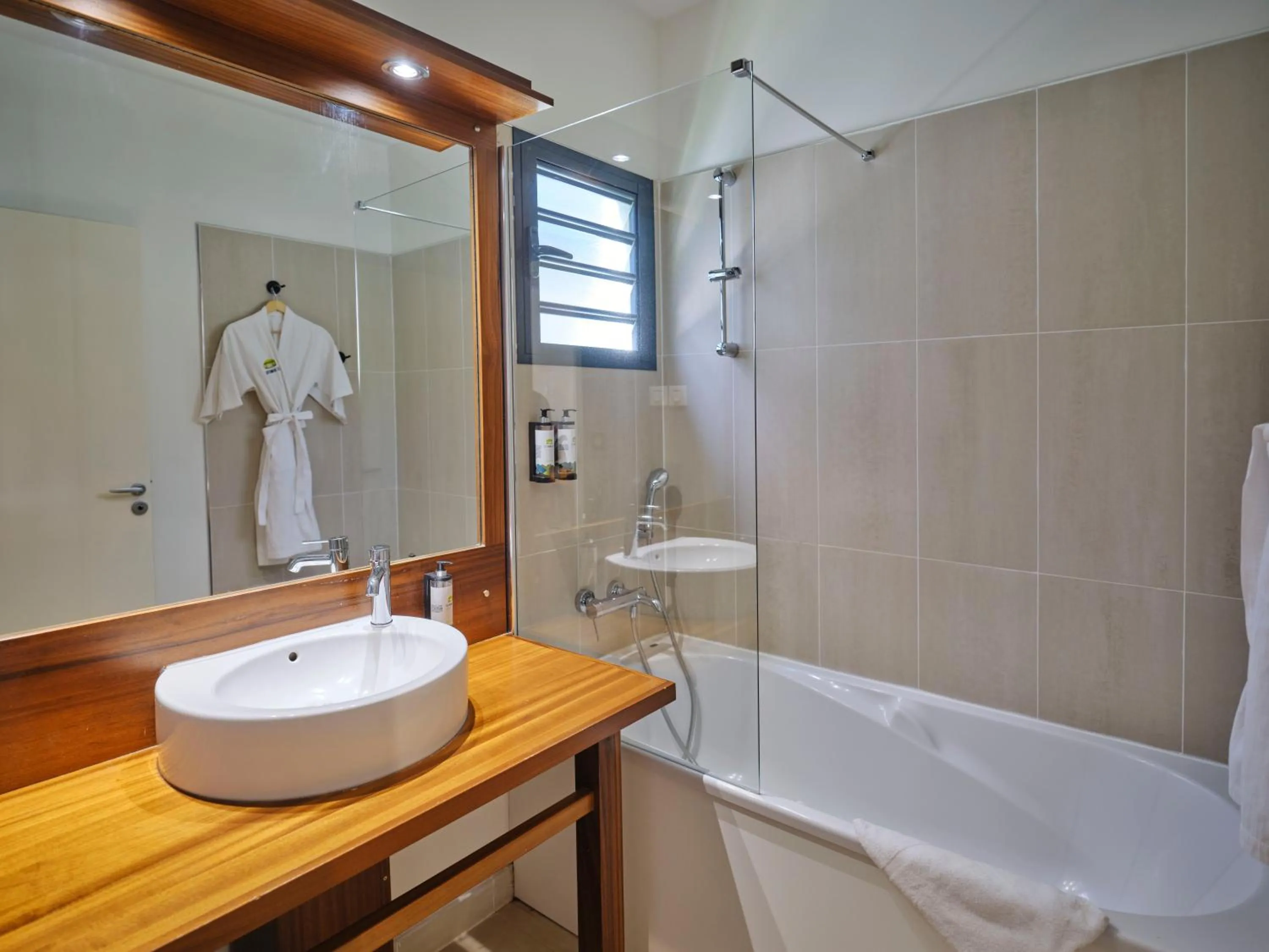 Bathroom in Dimitile Hôtel & Spa