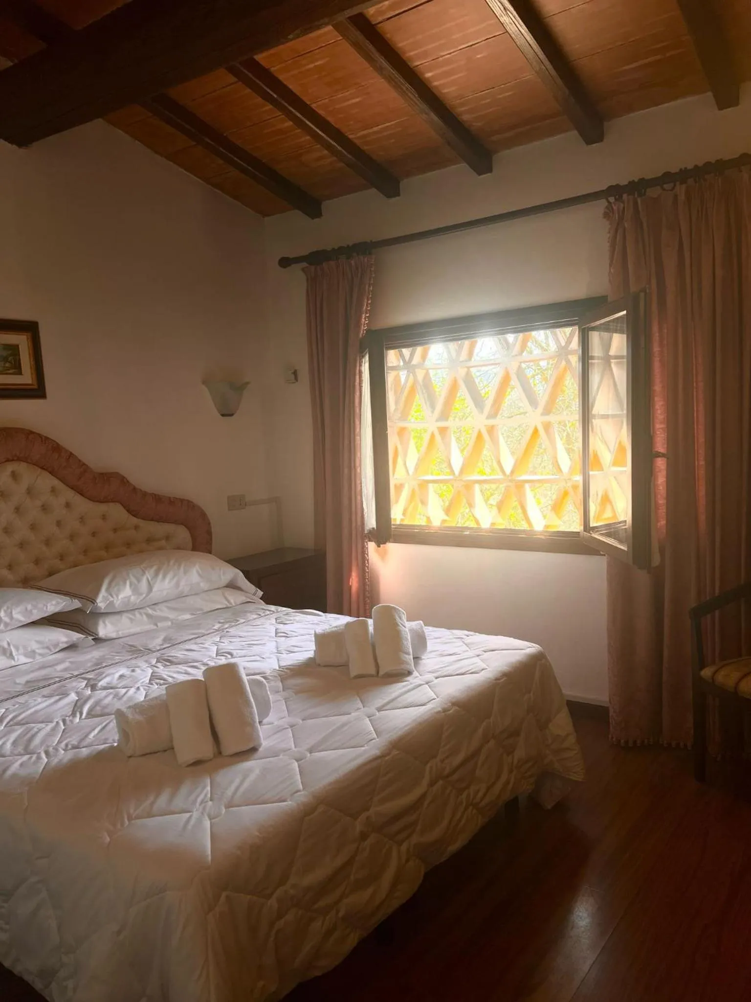 Bedroom, Bed in Hotel Il Pietreto