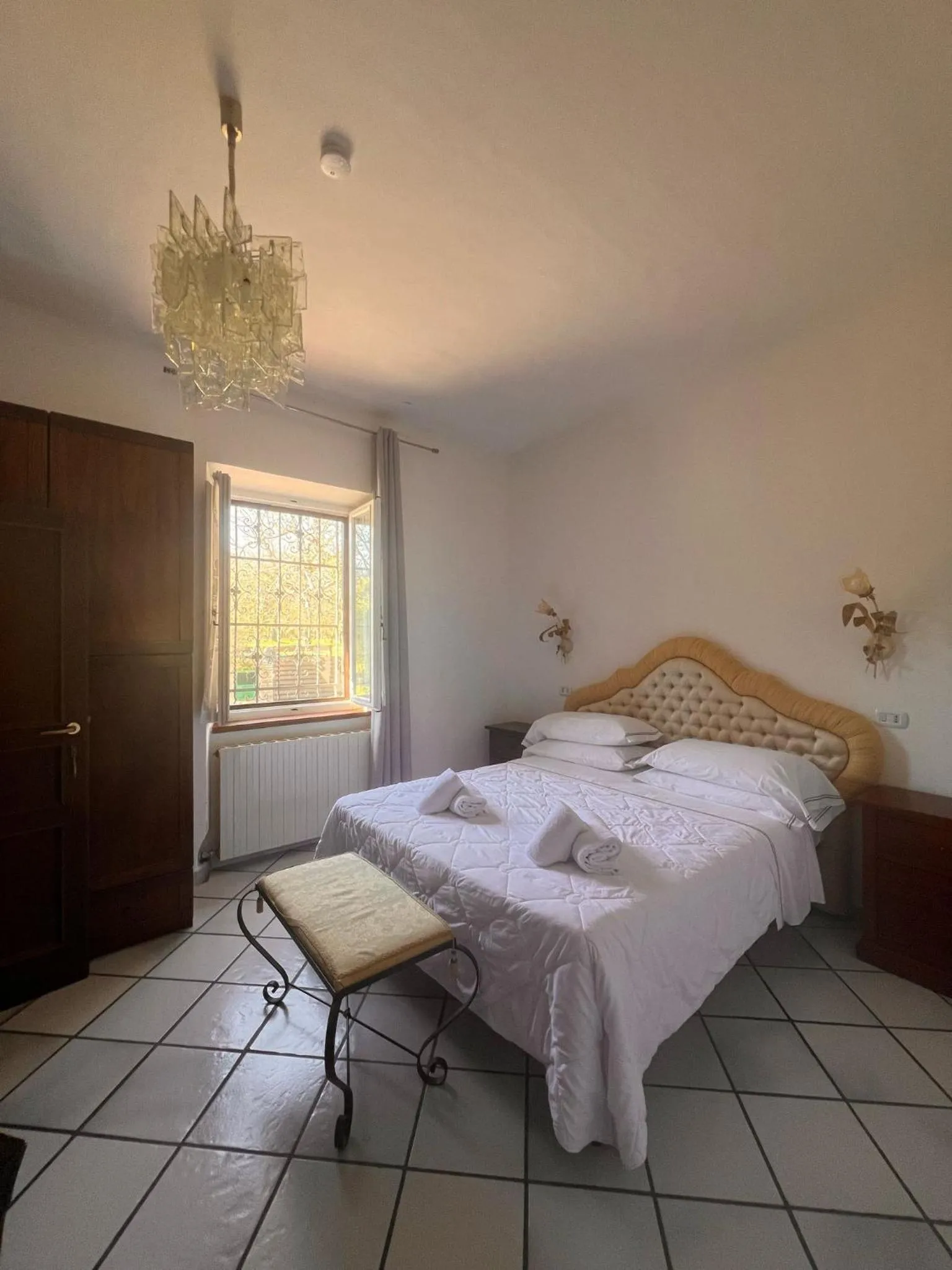 Bedroom, Bed in Hotel Il Pietreto