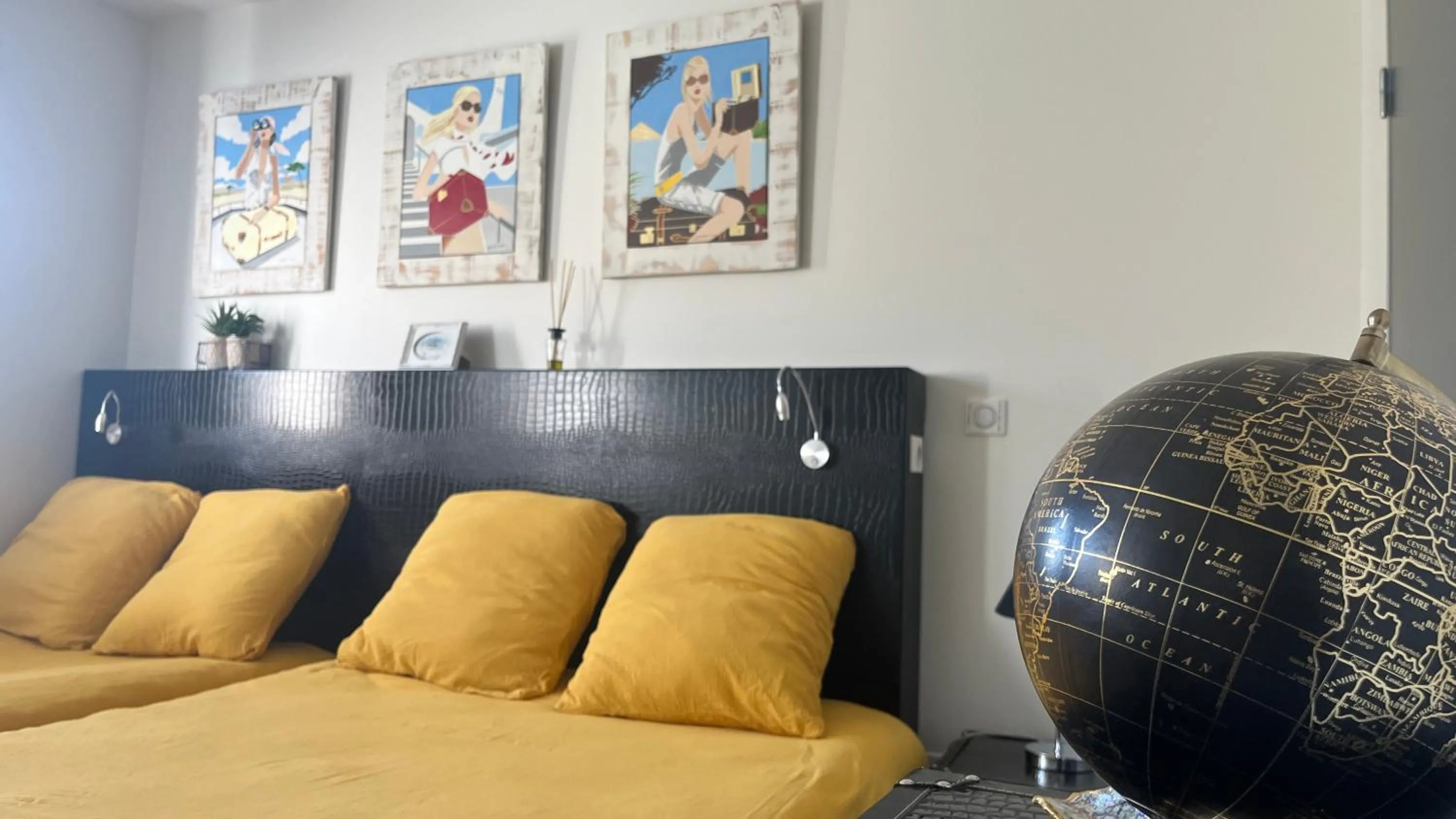 Bed in Domaine Georges V