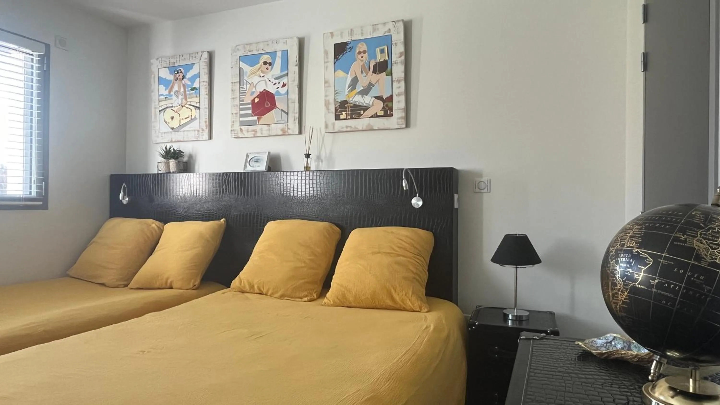 Bed in Domaine Georges V