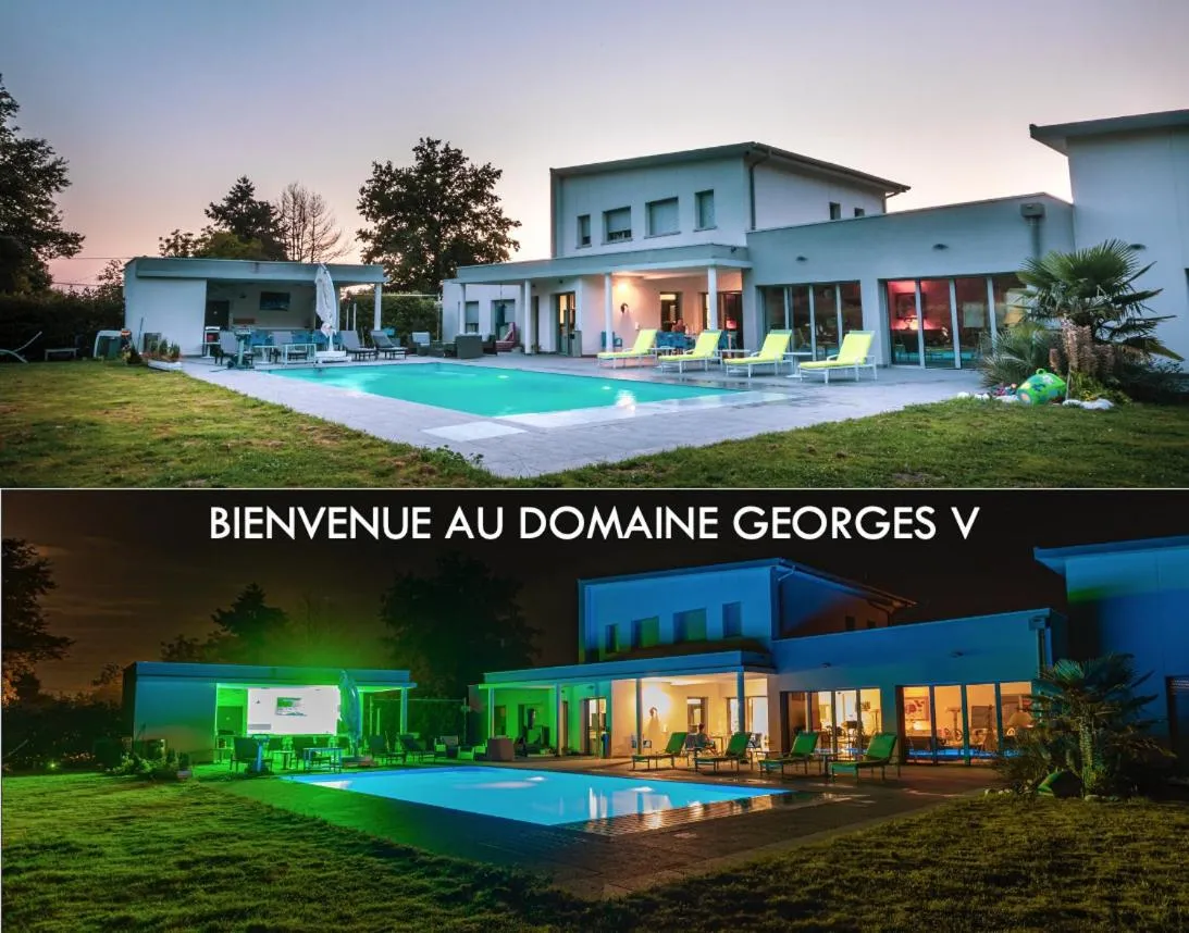Property building in Domaine Georges V