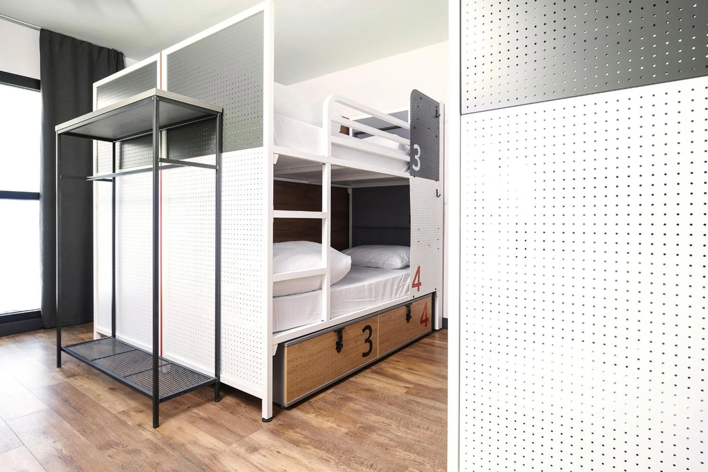 bunk bed, Bed in Generator Madrid
