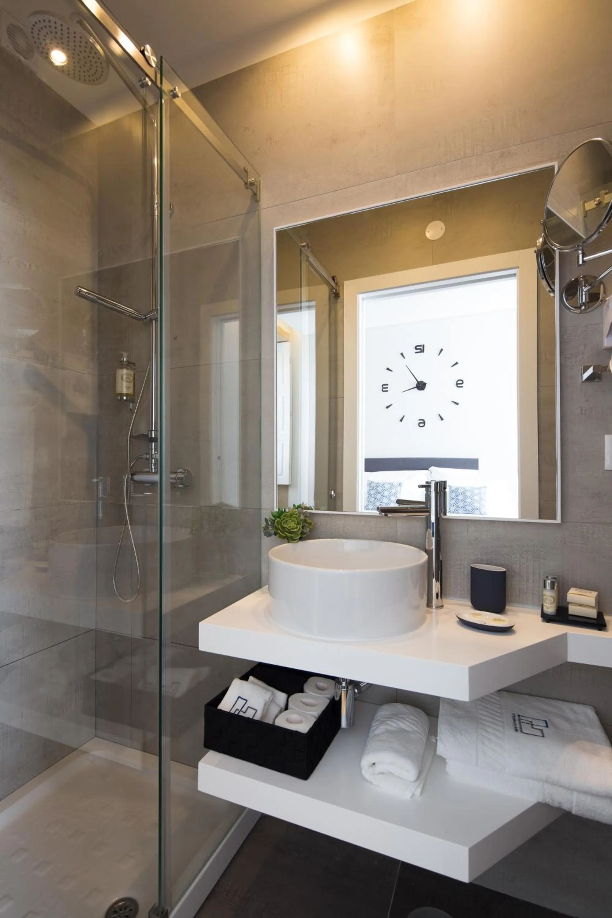 Shower in Virtudes City Lofts