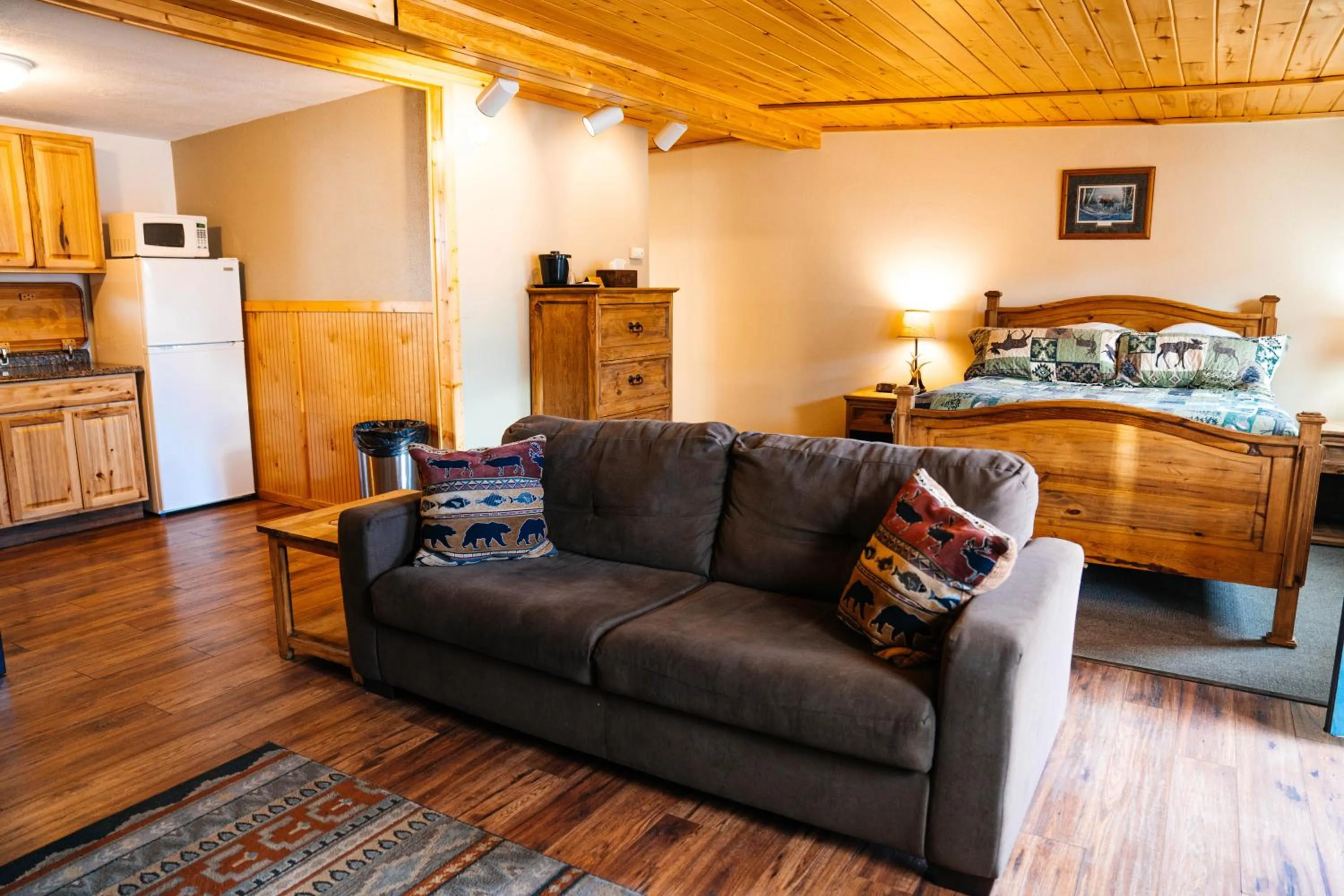 Bedroom in Salida Inn & Monarch Suites