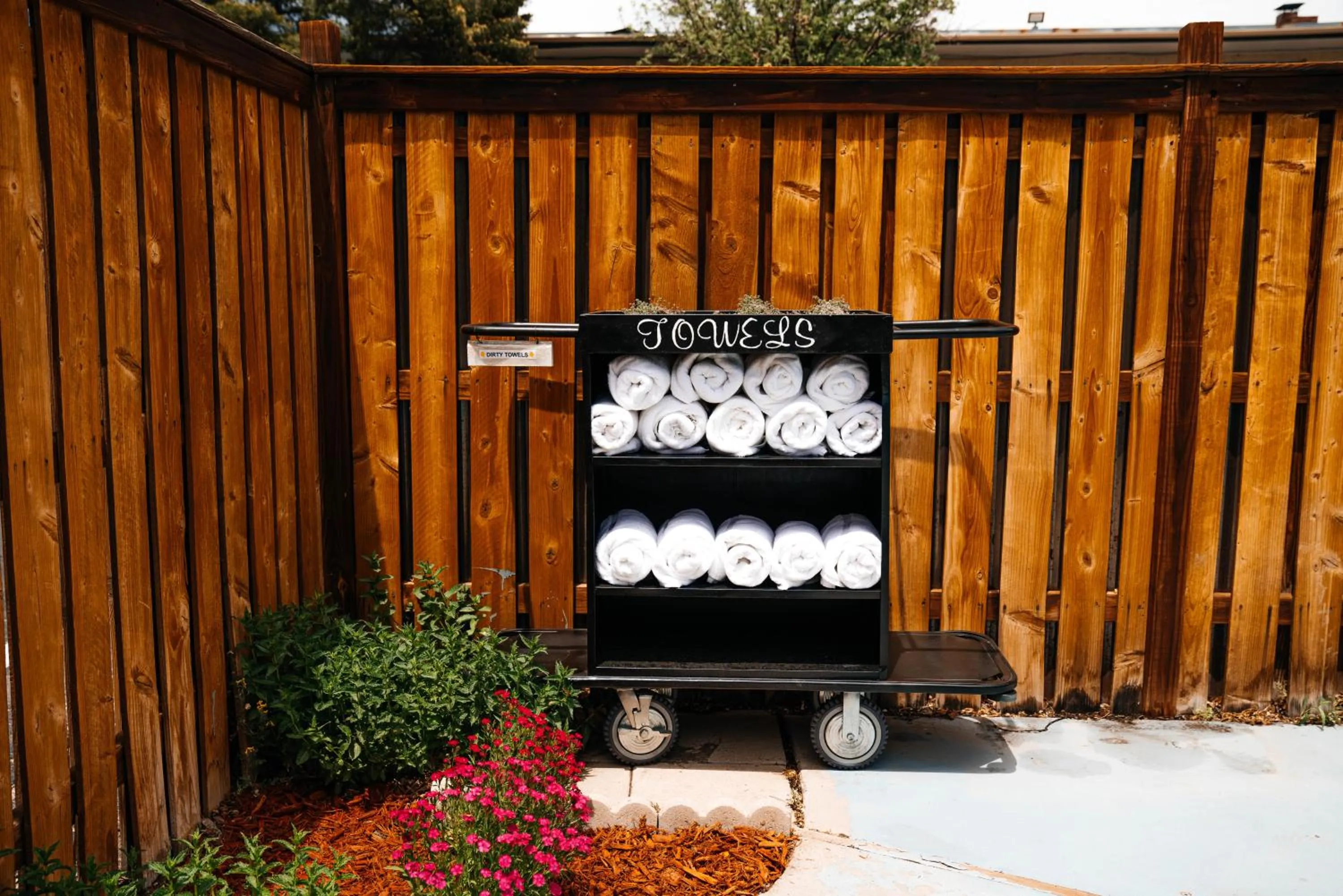 Swimming pool in Salida Inn & Monarch Suites