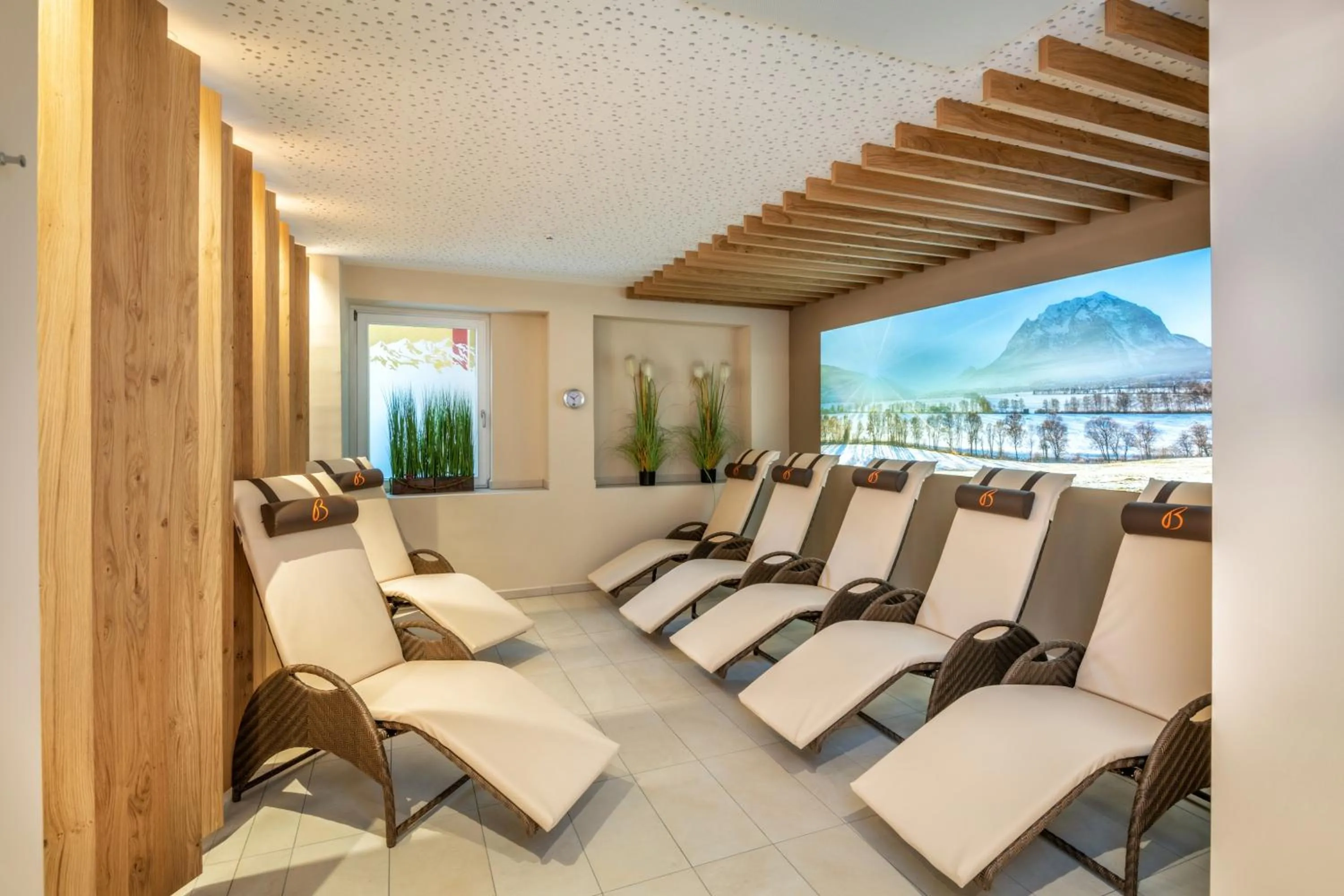 Swimming pool in Bliem's Familienhotel