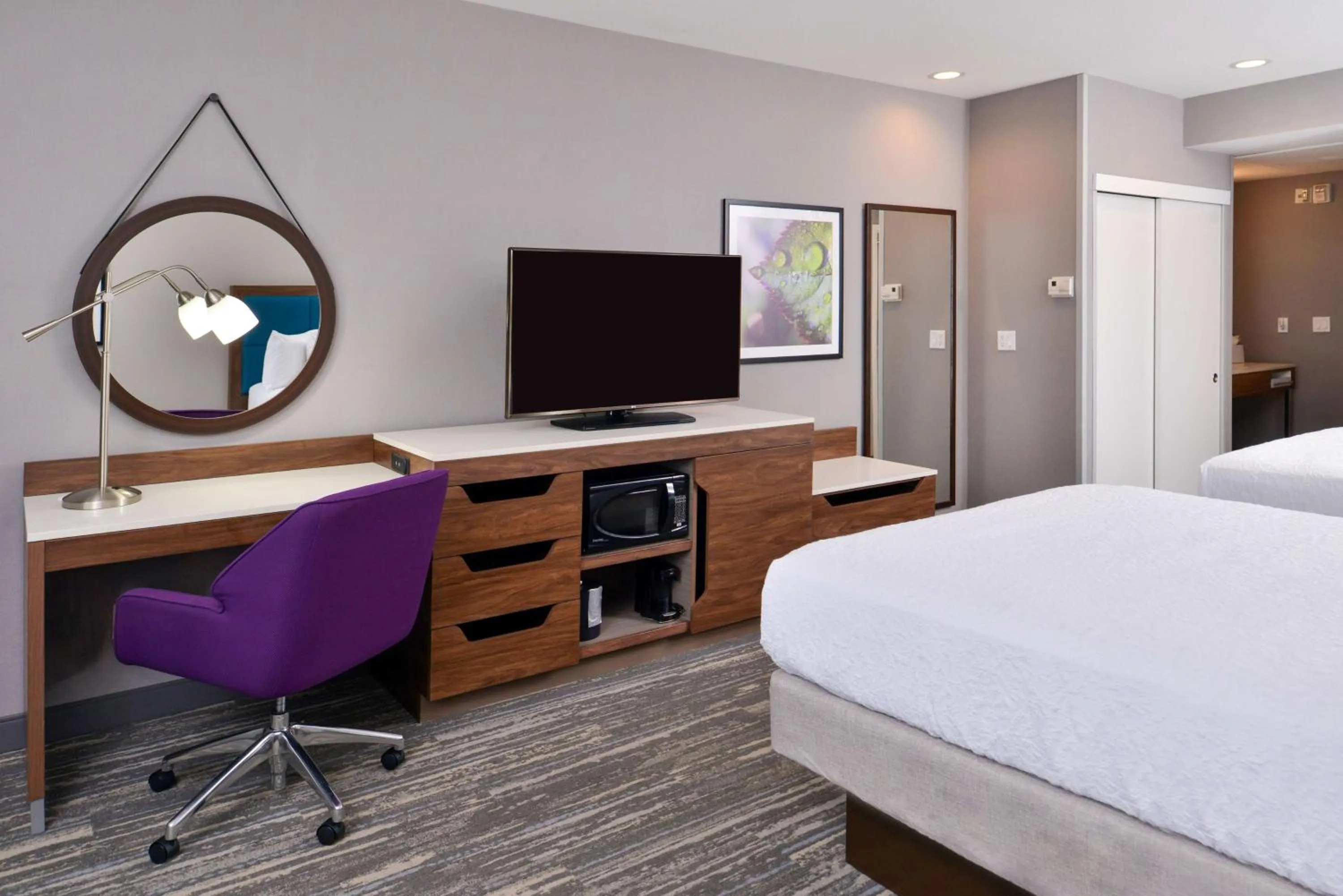 Bedroom, Bed in Hampton Inn & Suites Boise/Spectrum