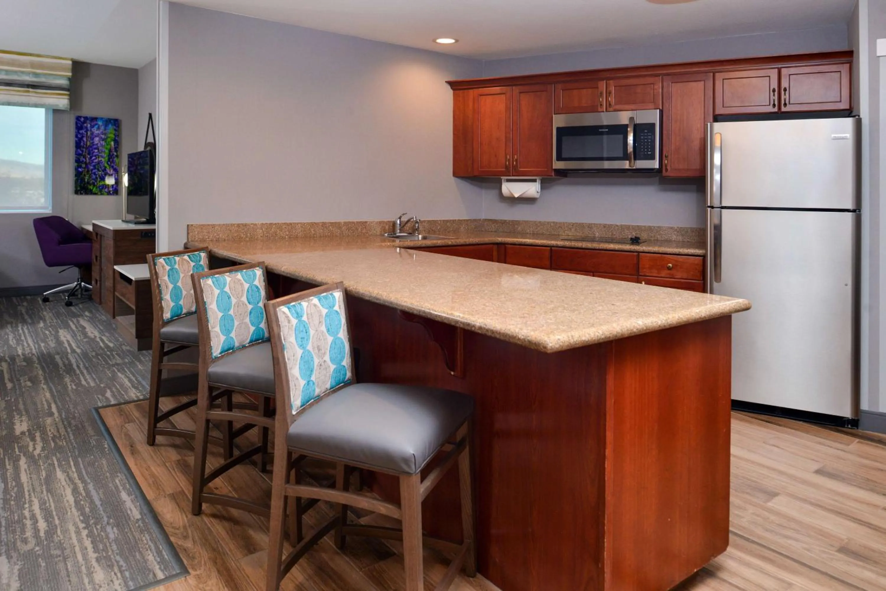 Kitchen or kitchenette in Hampton Inn & Suites Boise/Spectrum