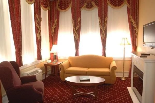 Living room in The Mimslyn Inn