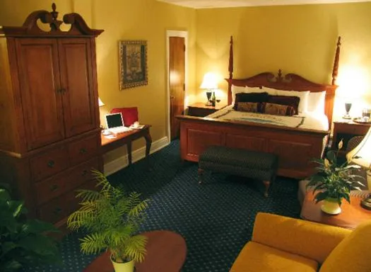 Photo of the whole room, Bed in The Mimslyn Inn