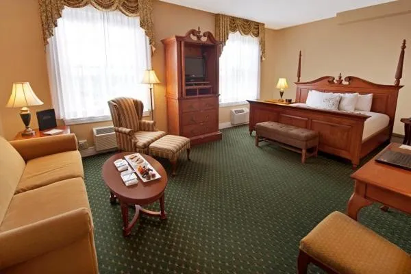 Photo of the whole room, Bed in The Mimslyn Inn