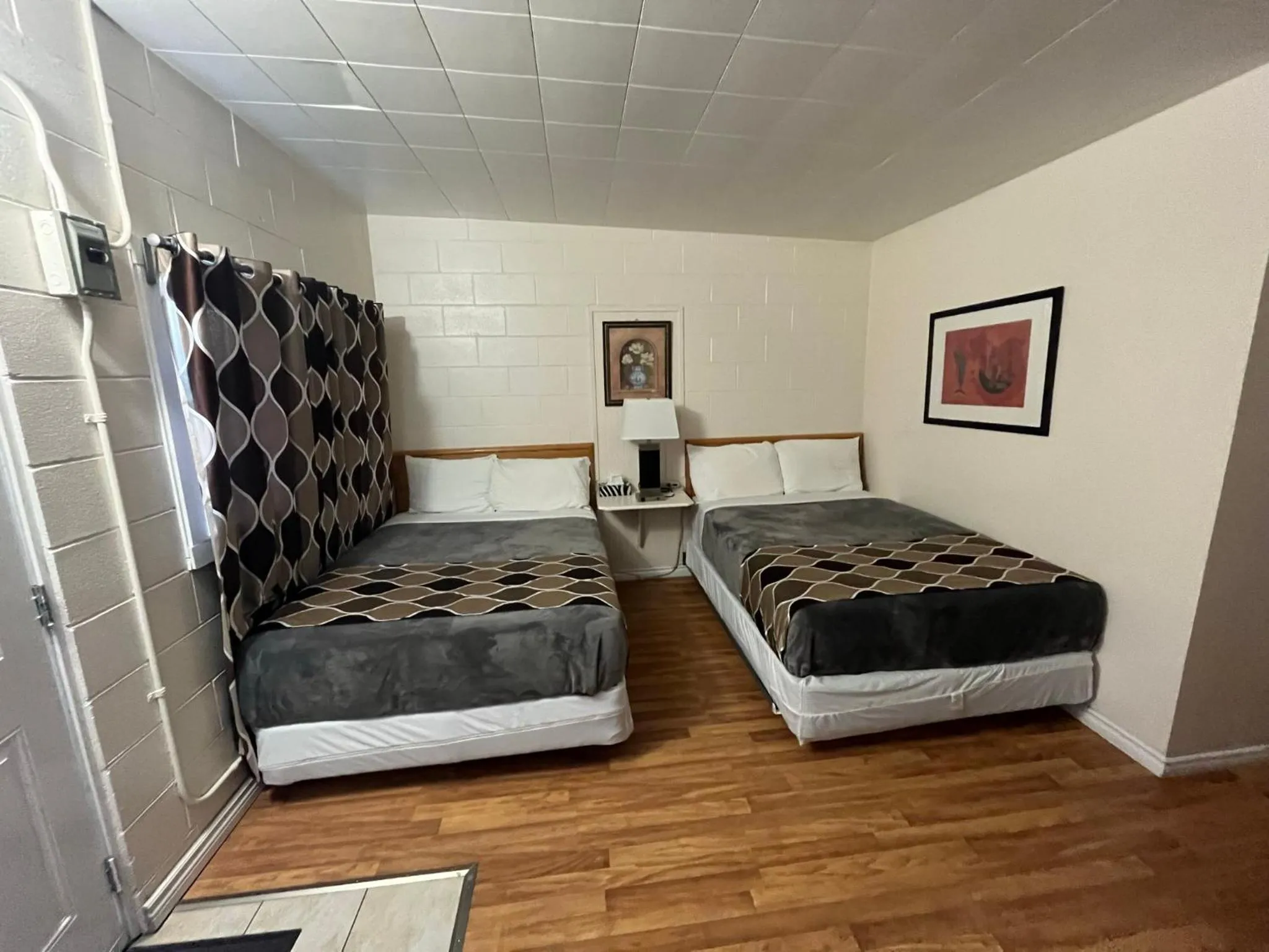 Bed in West Castle Motel