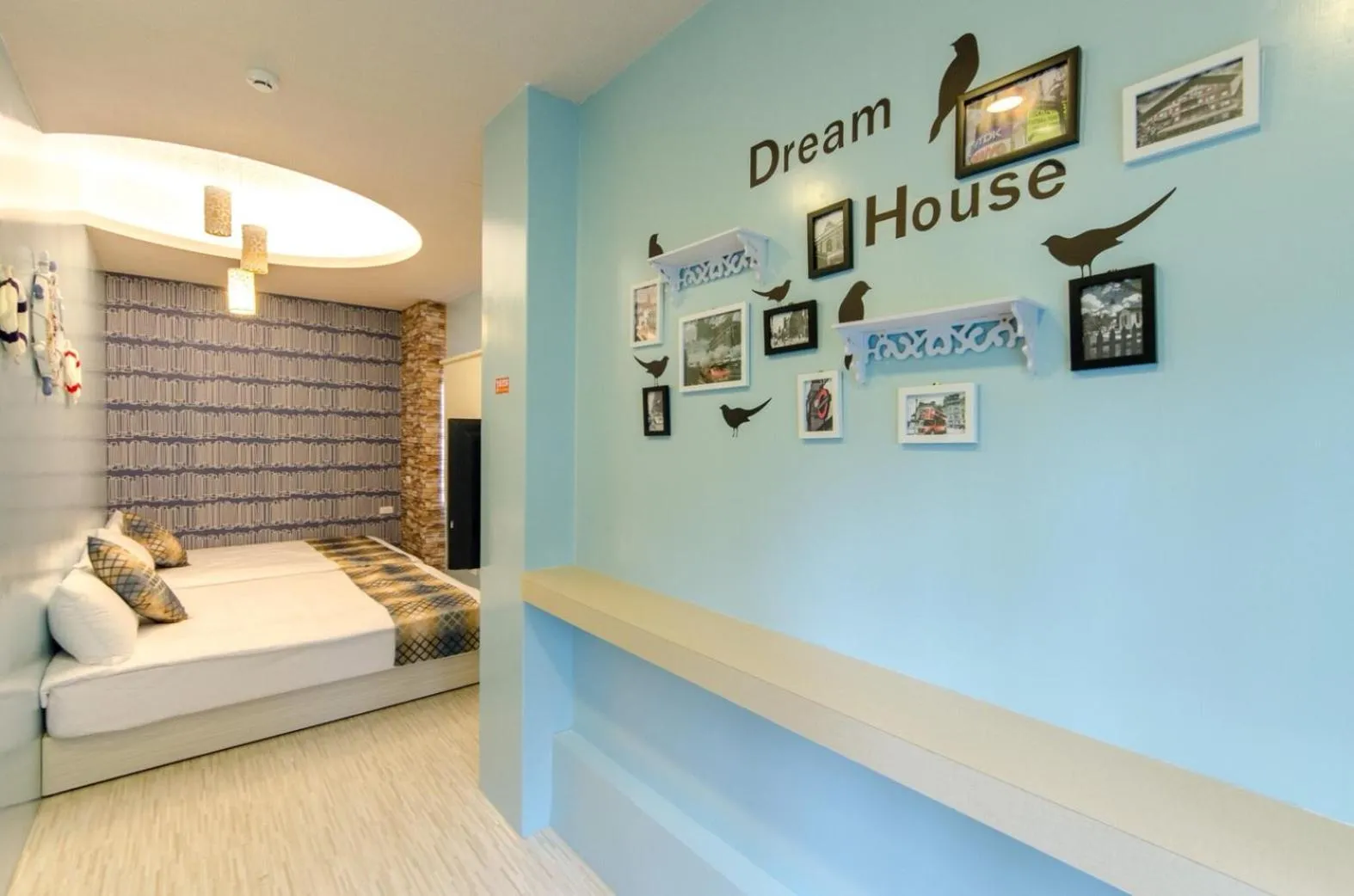 Bedroom in The Hide Bed and breakfast