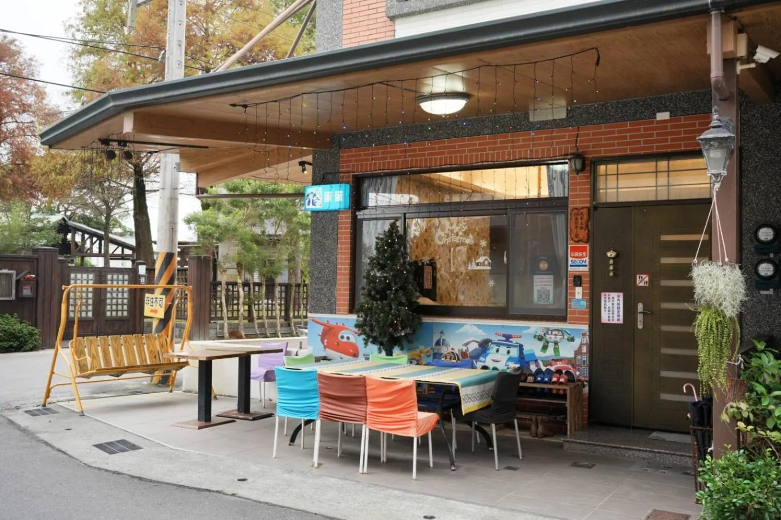 Property building in The Hide Bed and breakfast