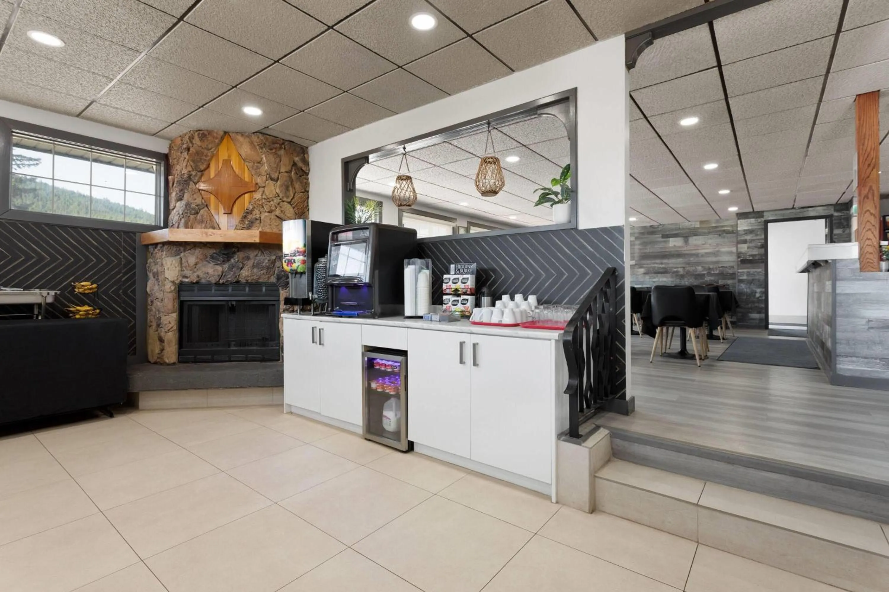 Breakfast in Travelodge by Wyndham Blairmore