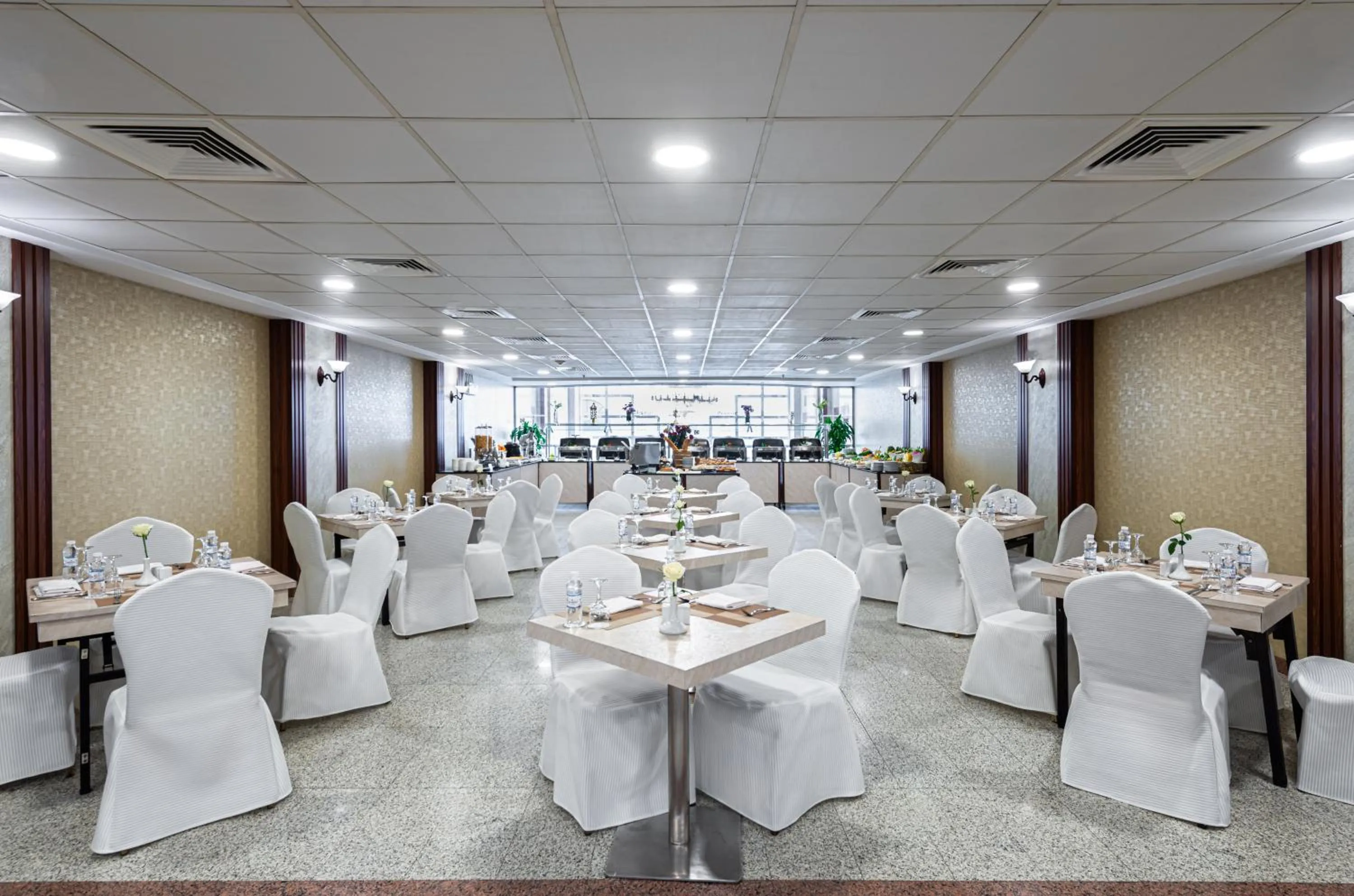 Restaurant/places to eat in Al Ansar Palace Golden Tulip Hotel