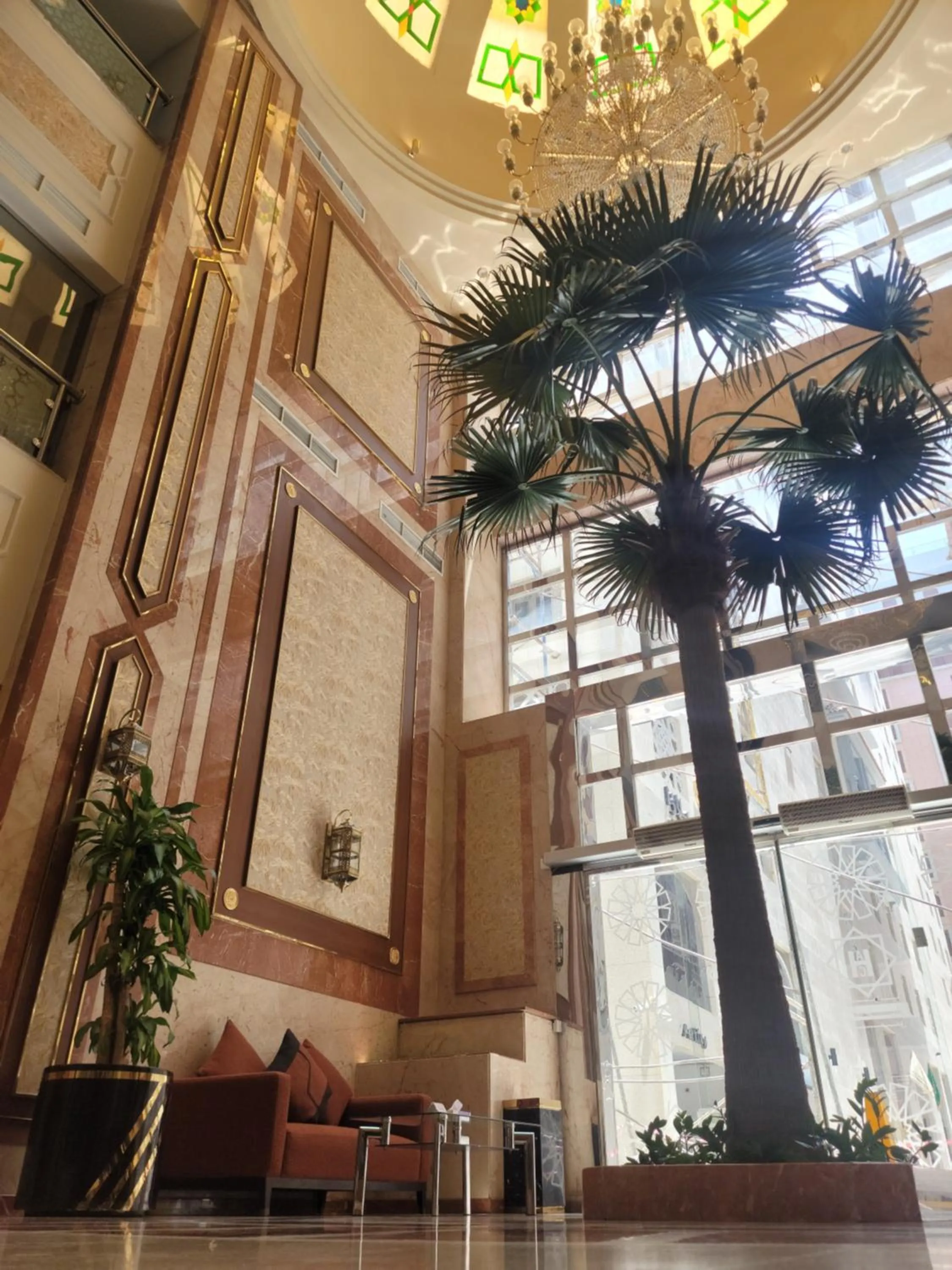 Al Ansar Palace Golden Tulip Hotel