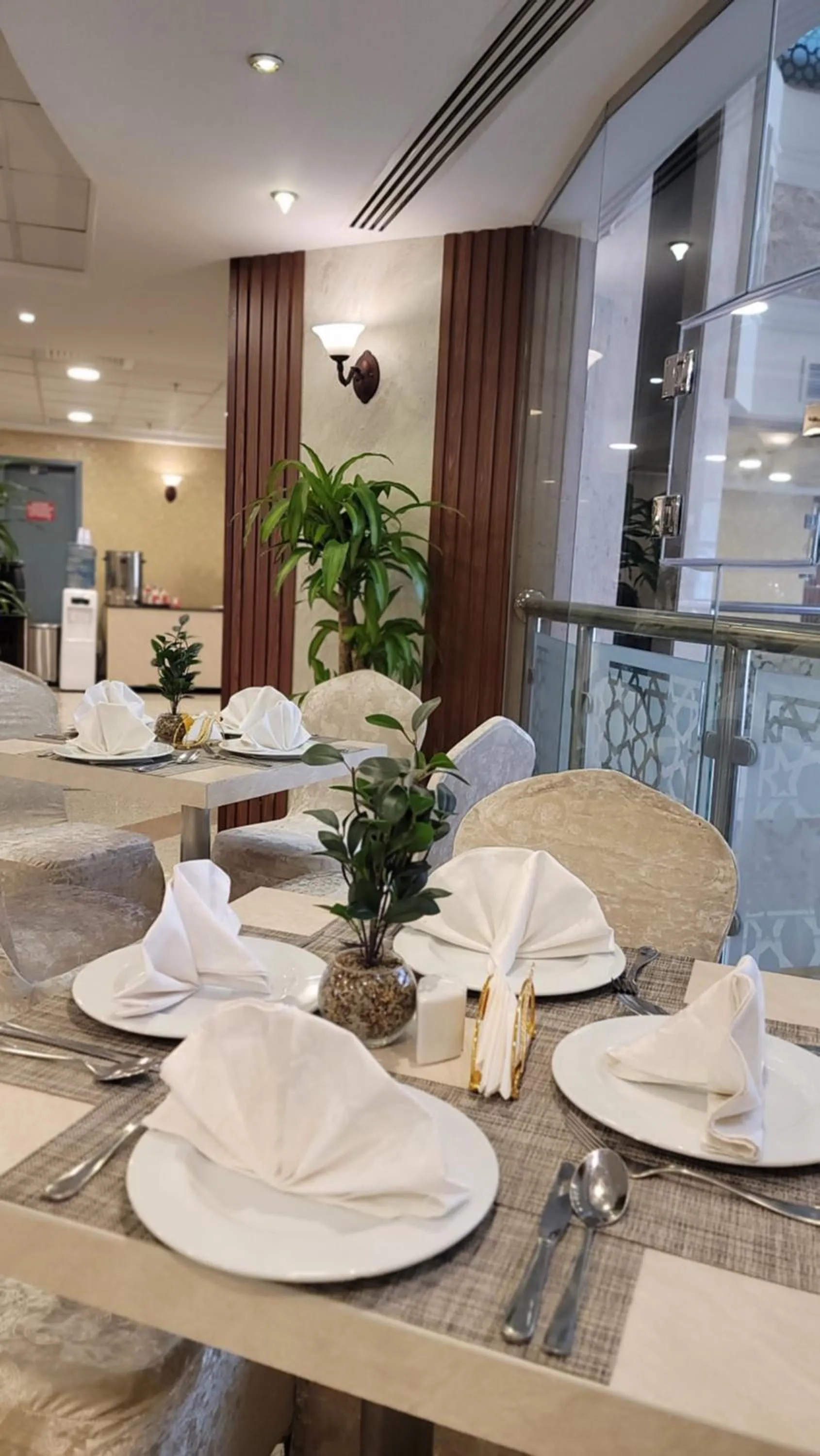 Restaurant/places to eat in Al Ansar Palace Golden Tulip Hotel