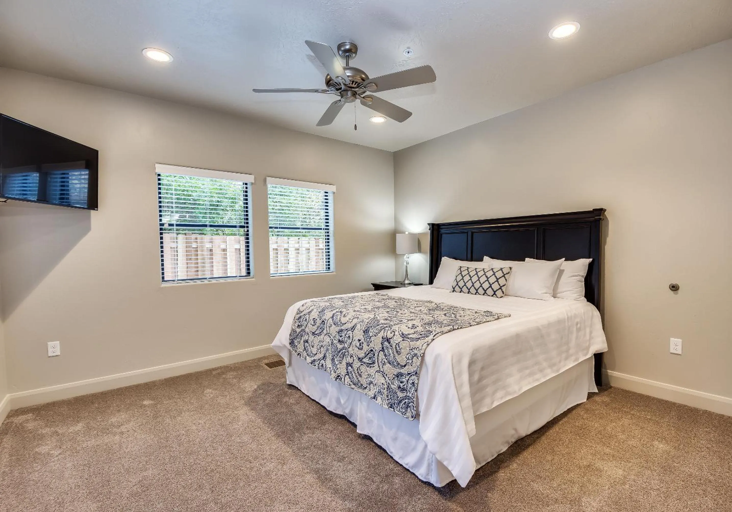 Bed in Watchman Villas