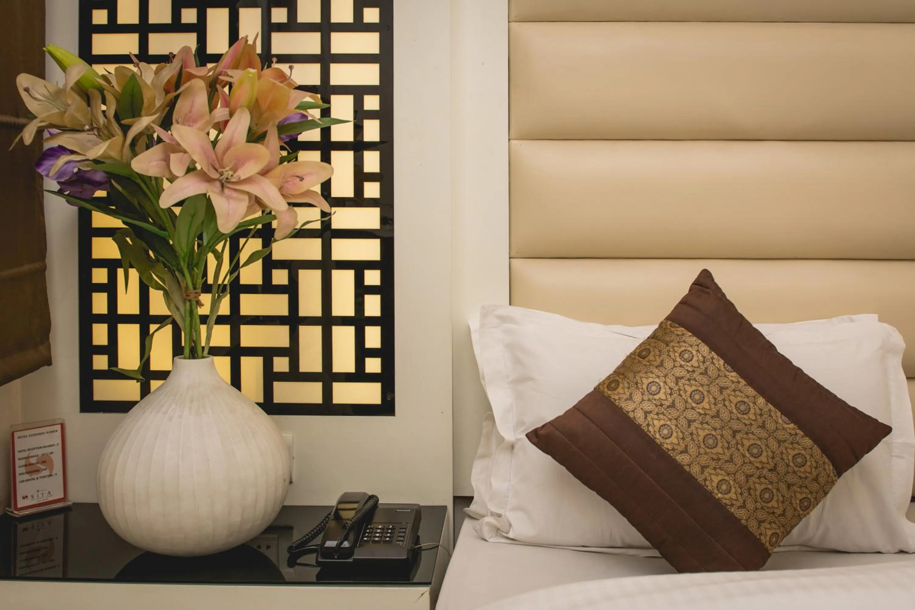 Decorative detail, Bed in Hotel Sita International