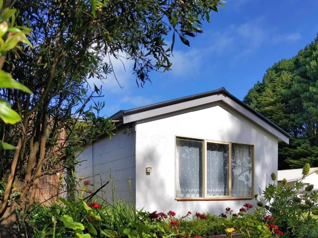 Twelve Apostles Motel & Country Retreat