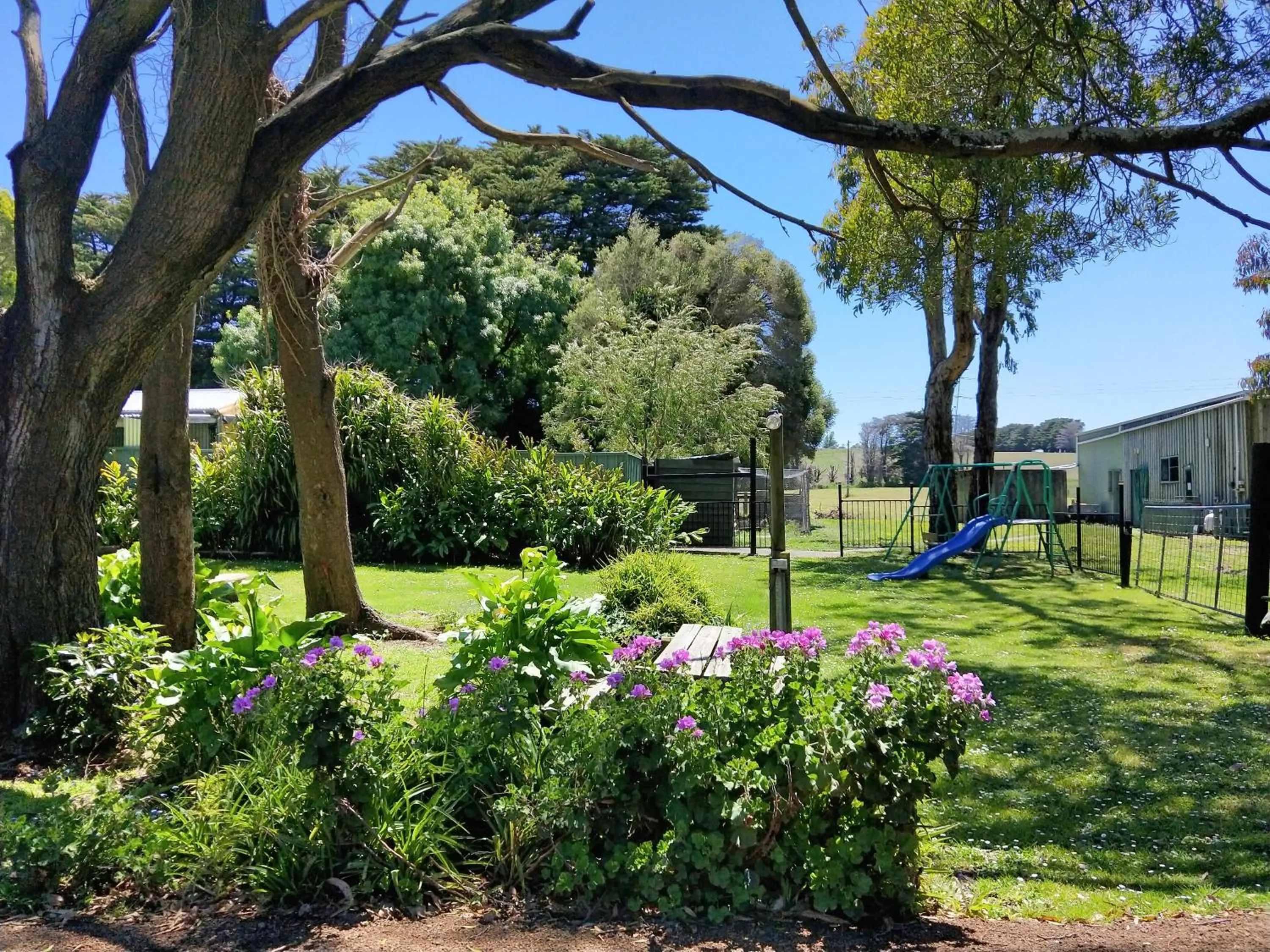Children play ground in Twelve Apostles Motel & Country Retreat