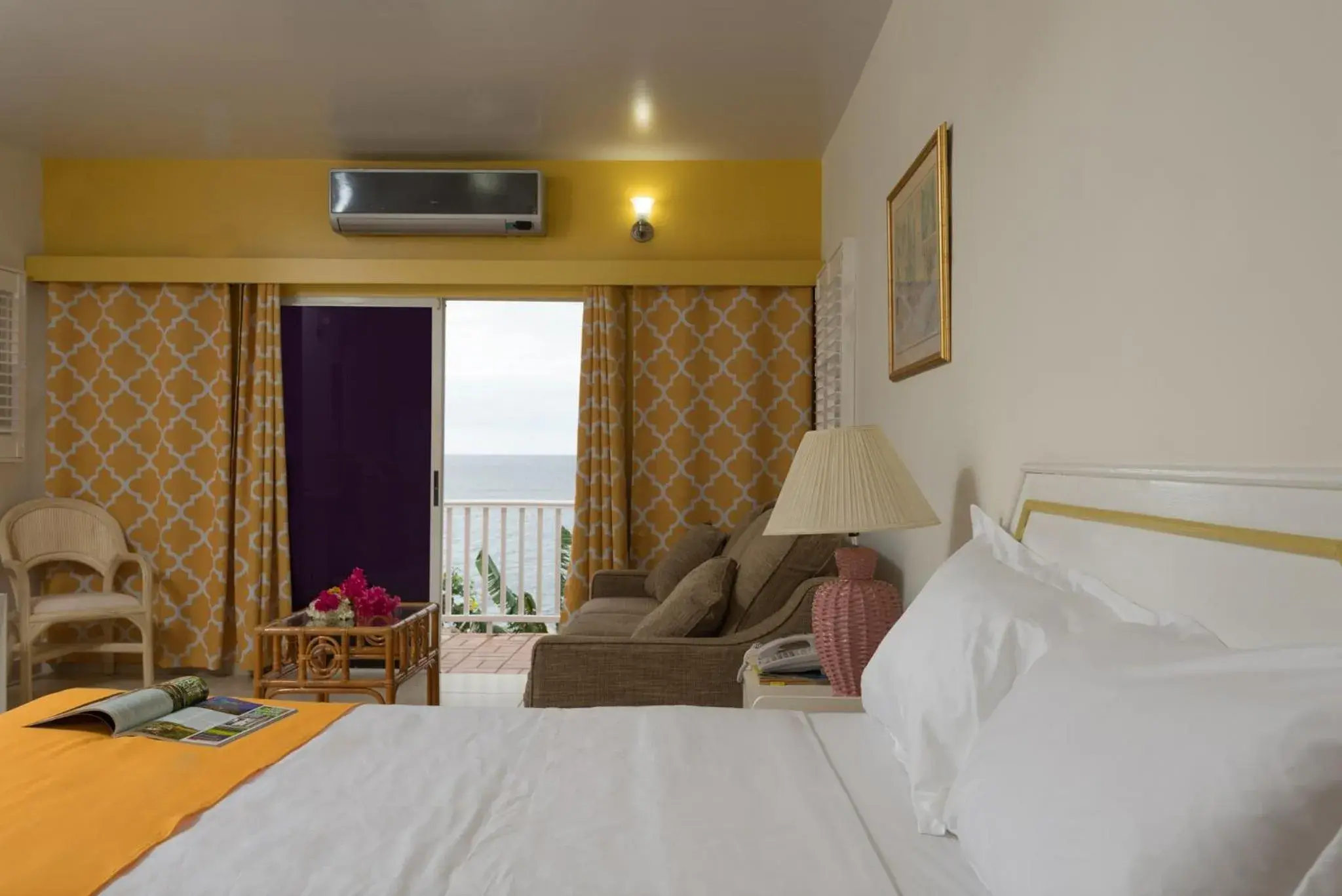 Studio with Sea View in Bird Rock Beach Hotel Studio with Sea View in Bird Rock Beach Hotel